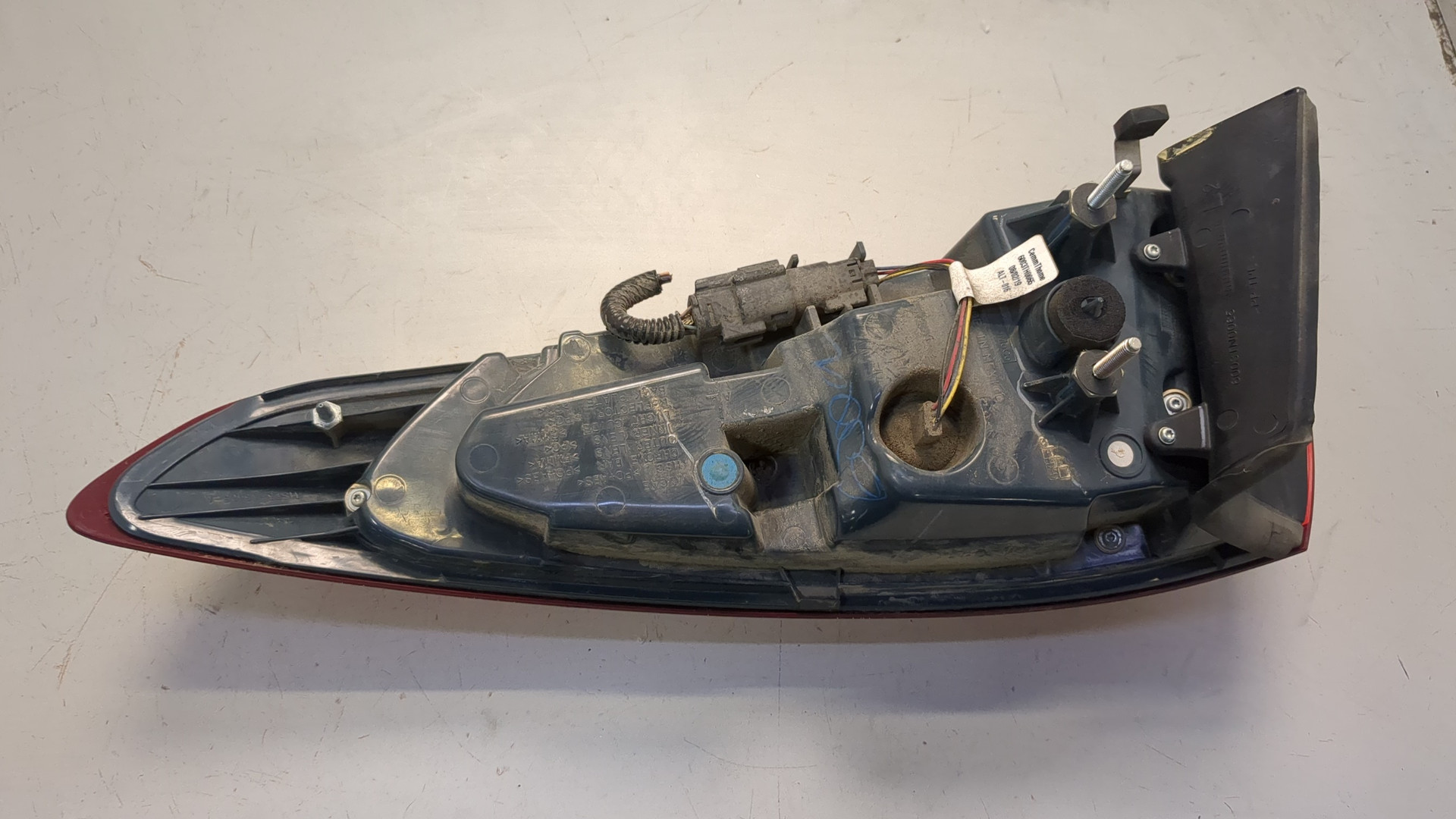 Фонарь задний левый