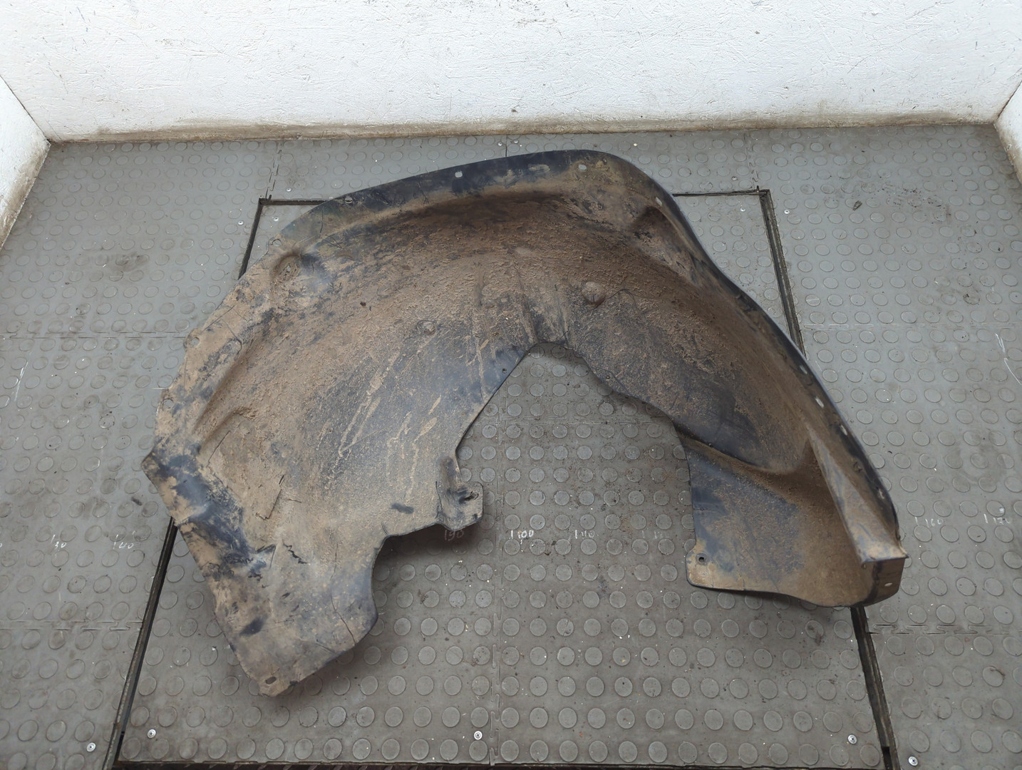 Локер передний левый