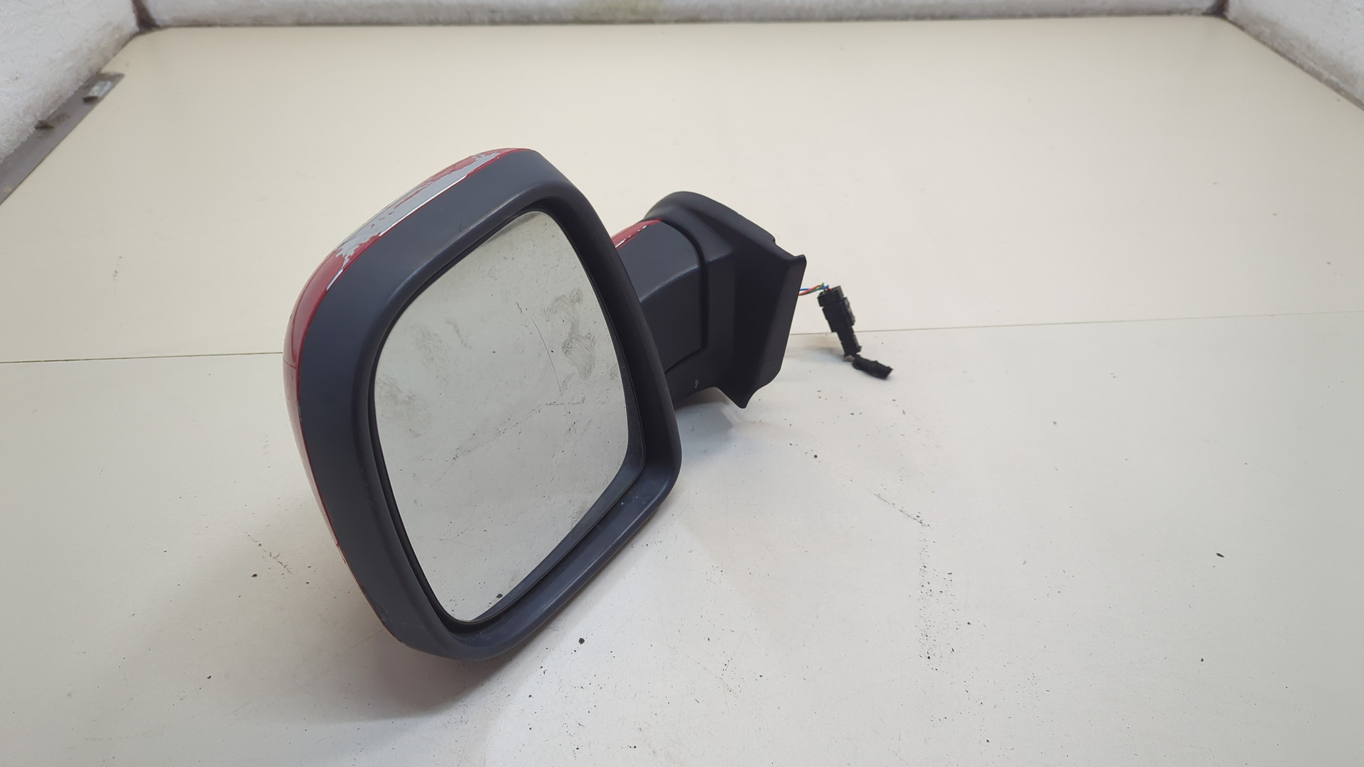 Зеркало левое электрическое