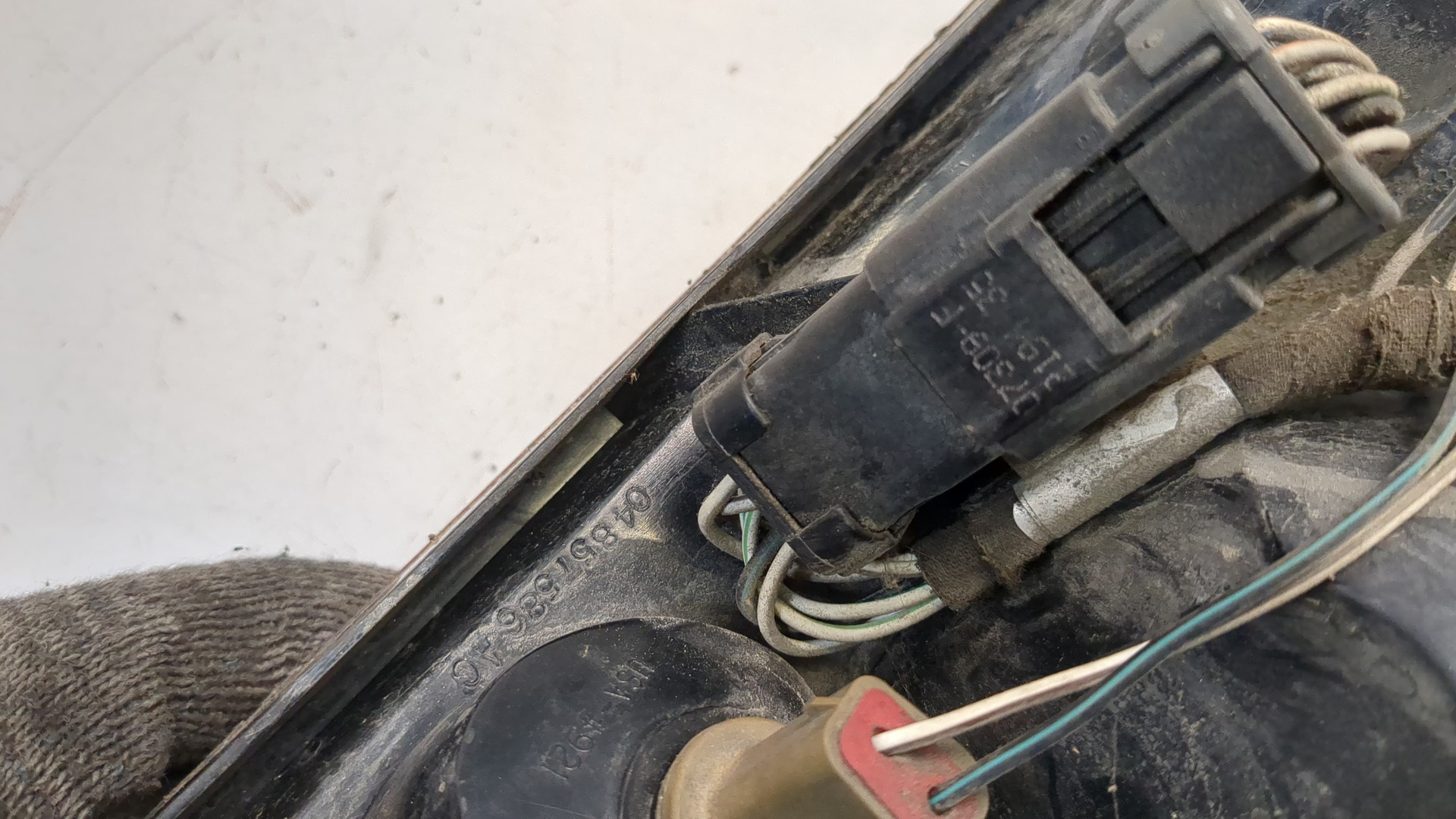 Фонарь задний правый