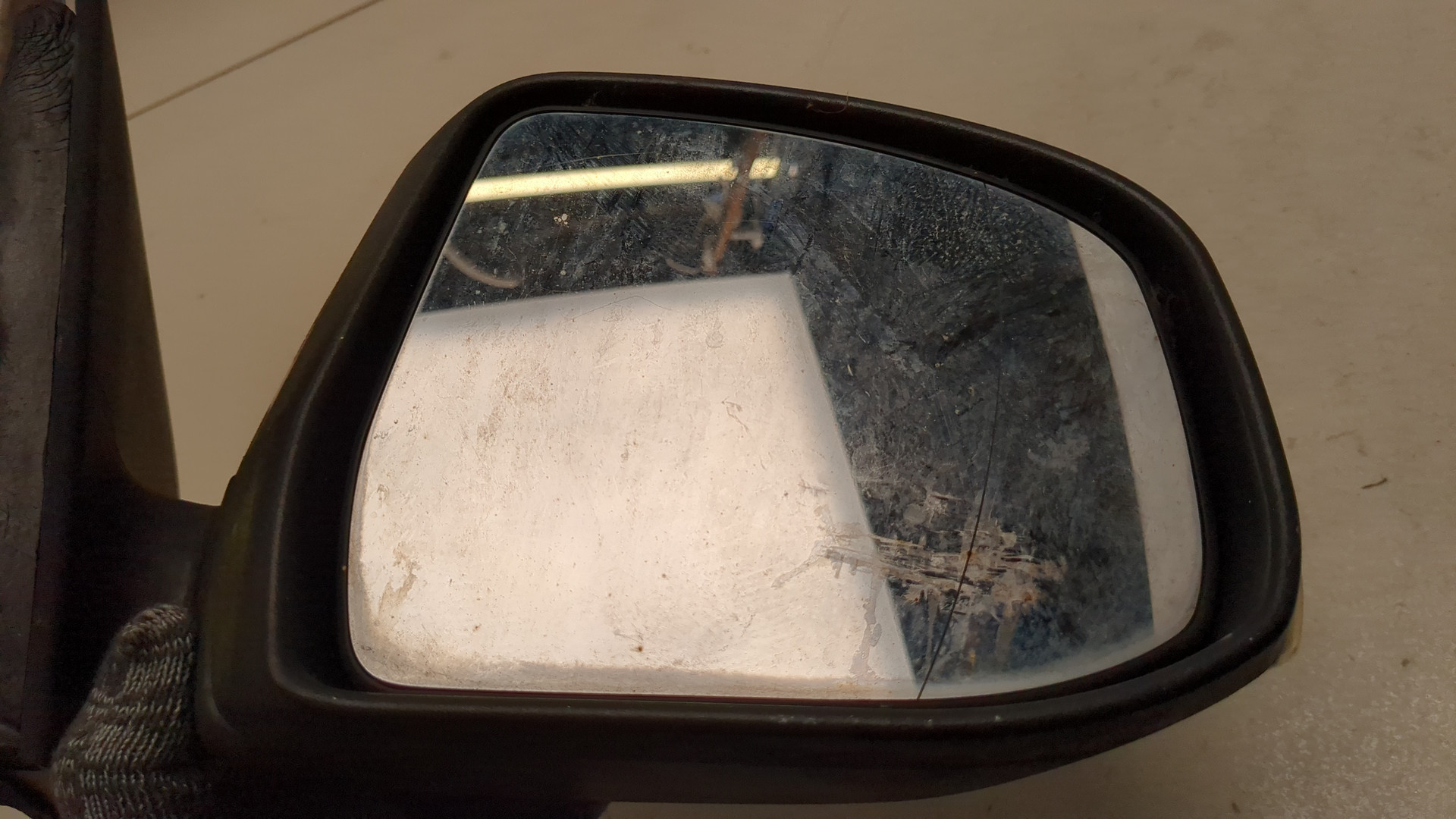 Зеркало правое электрическое