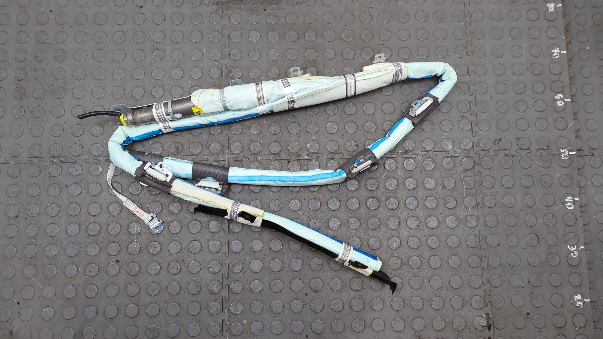 Подушка безопасности боковая (шторка)