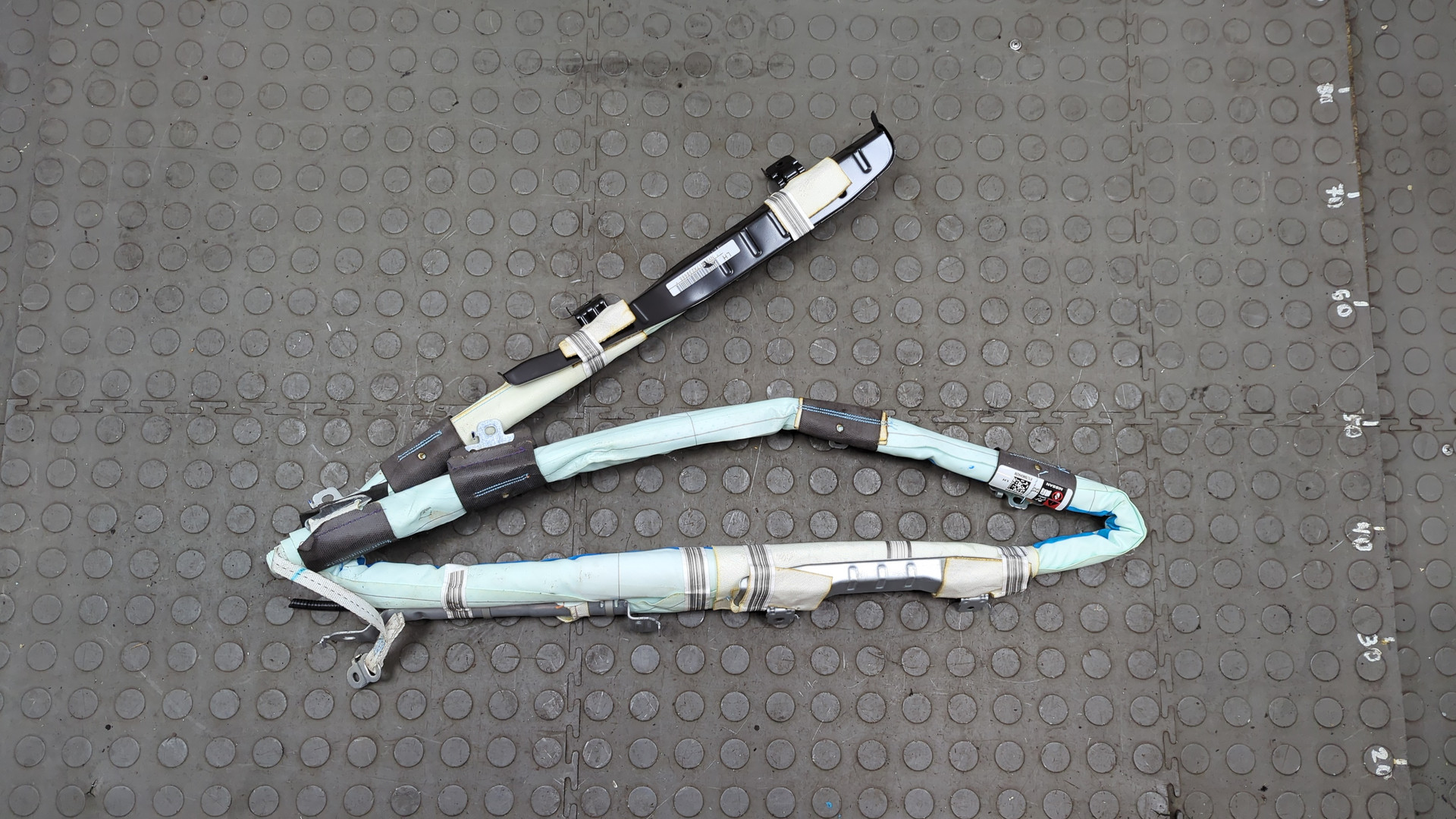 Подушка безопасности боковая (шторка)