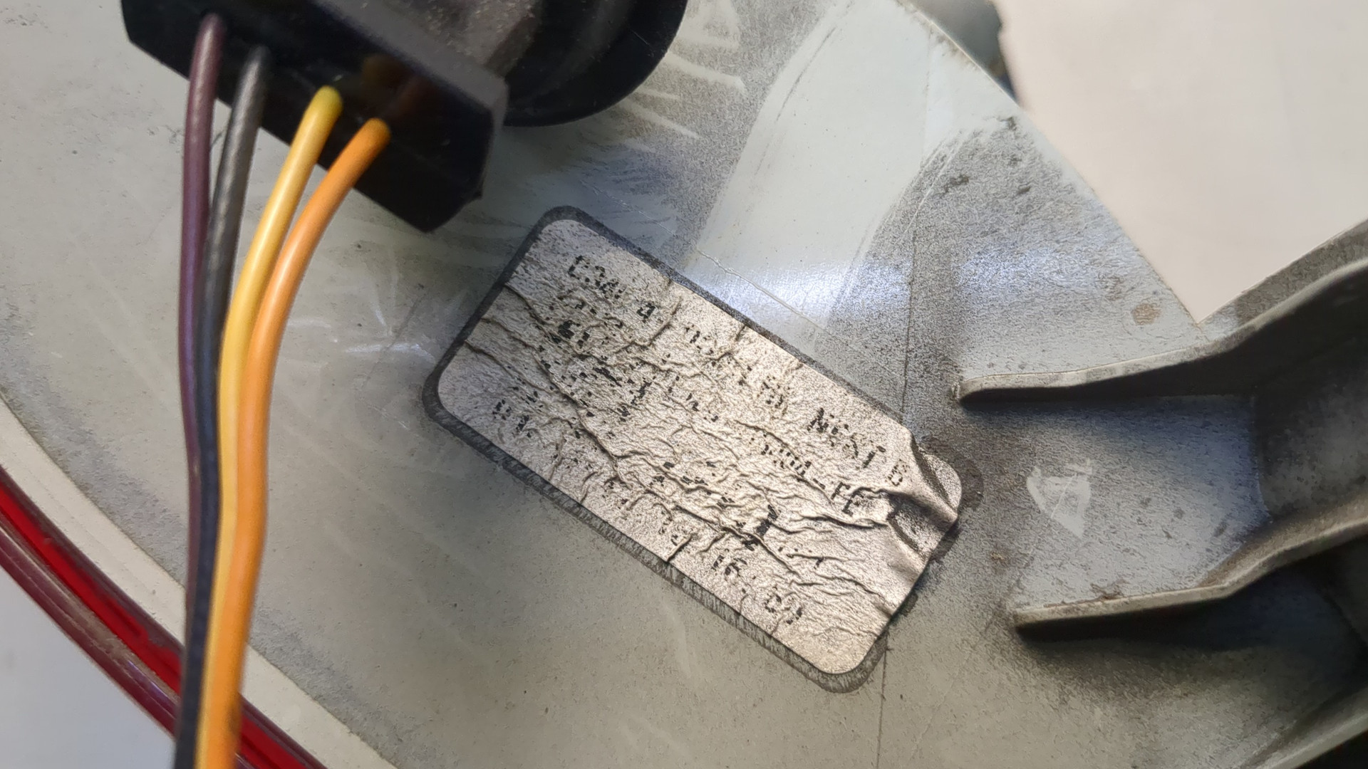 Фонарь задний правый