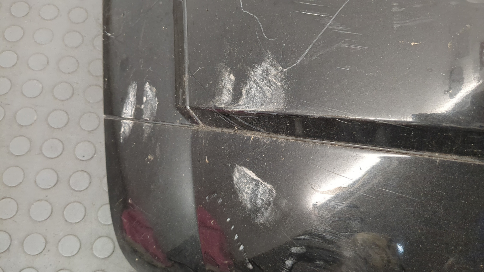 Бампер задний