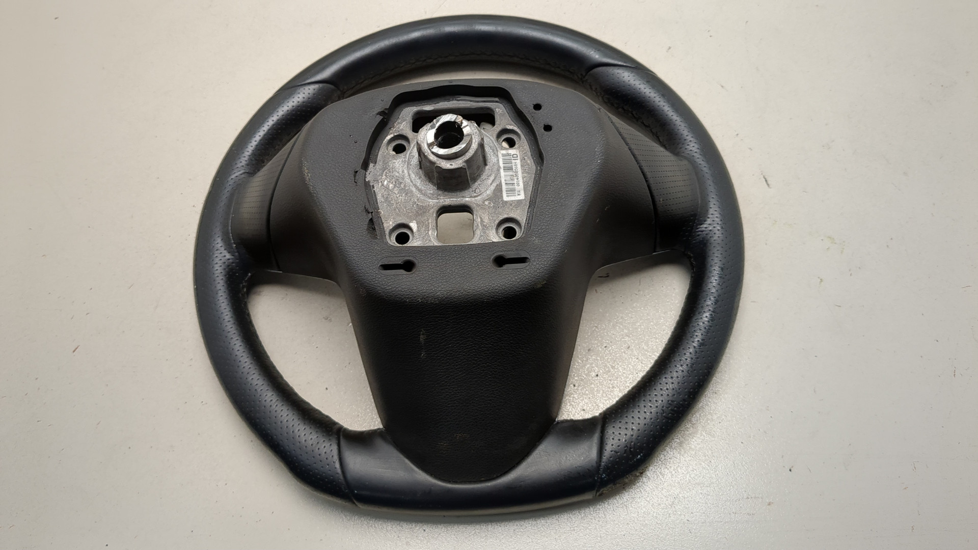 Рулевое колесо (руль)