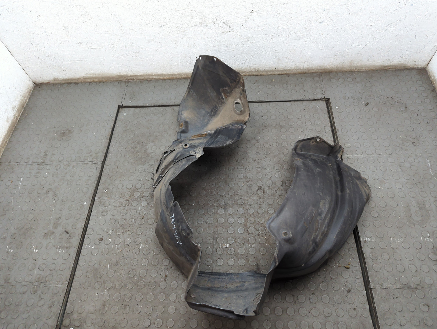 Локер передний левый