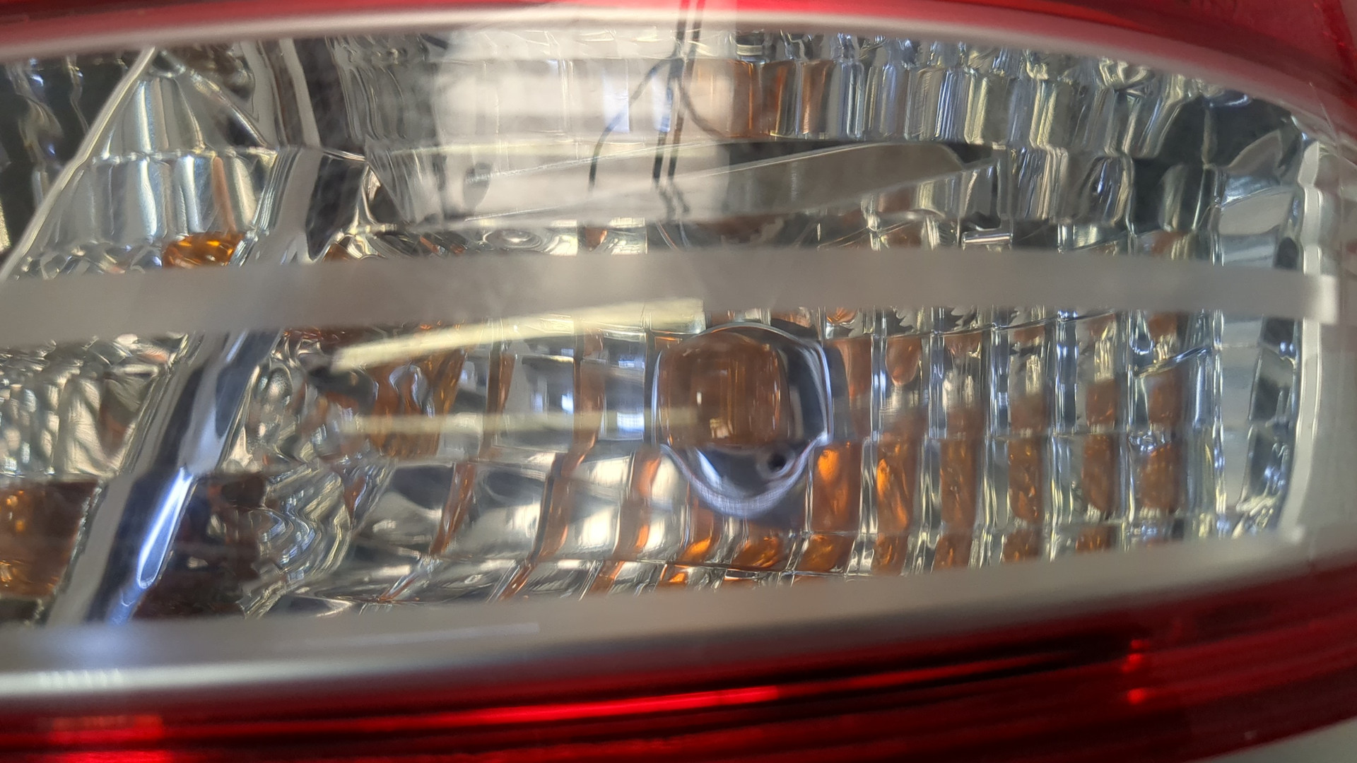 Фонарь задний правый