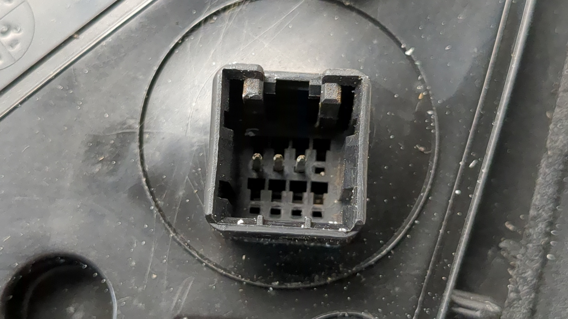 Зеркало правое электрическое