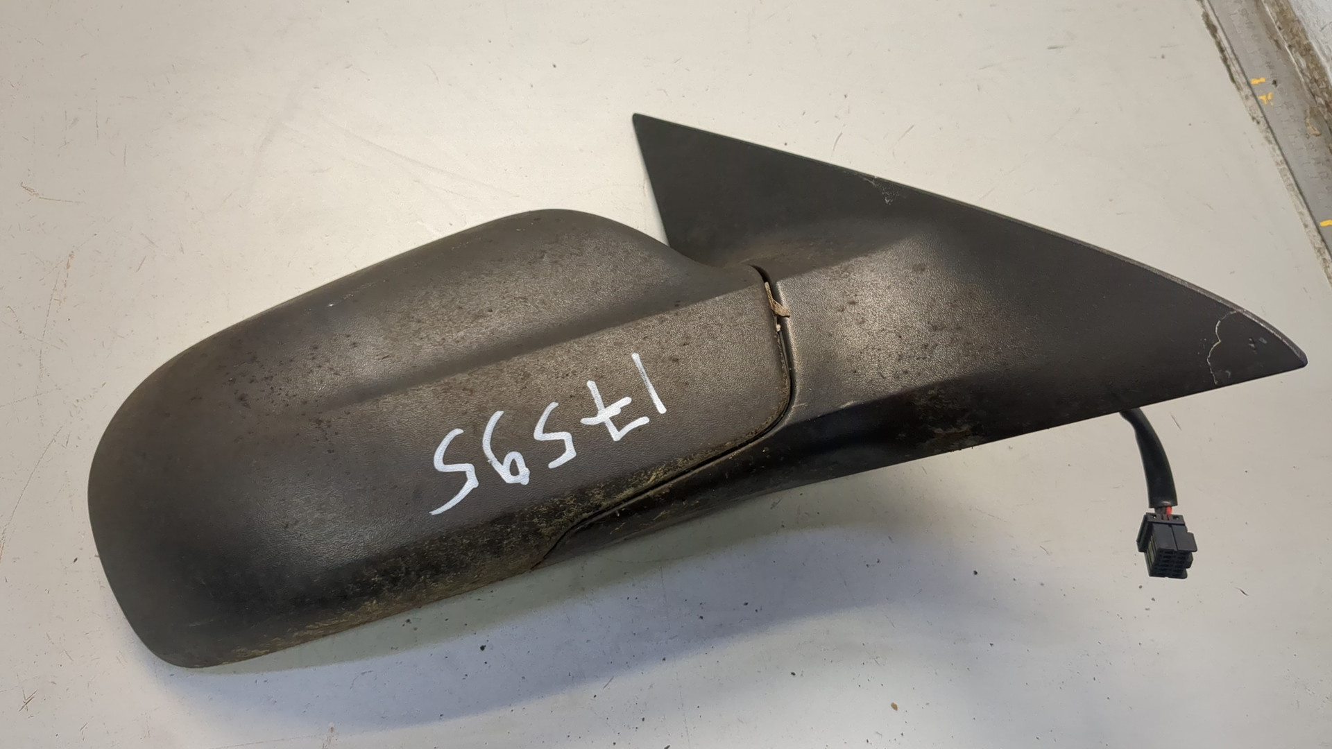 Зеркало правое электрическое