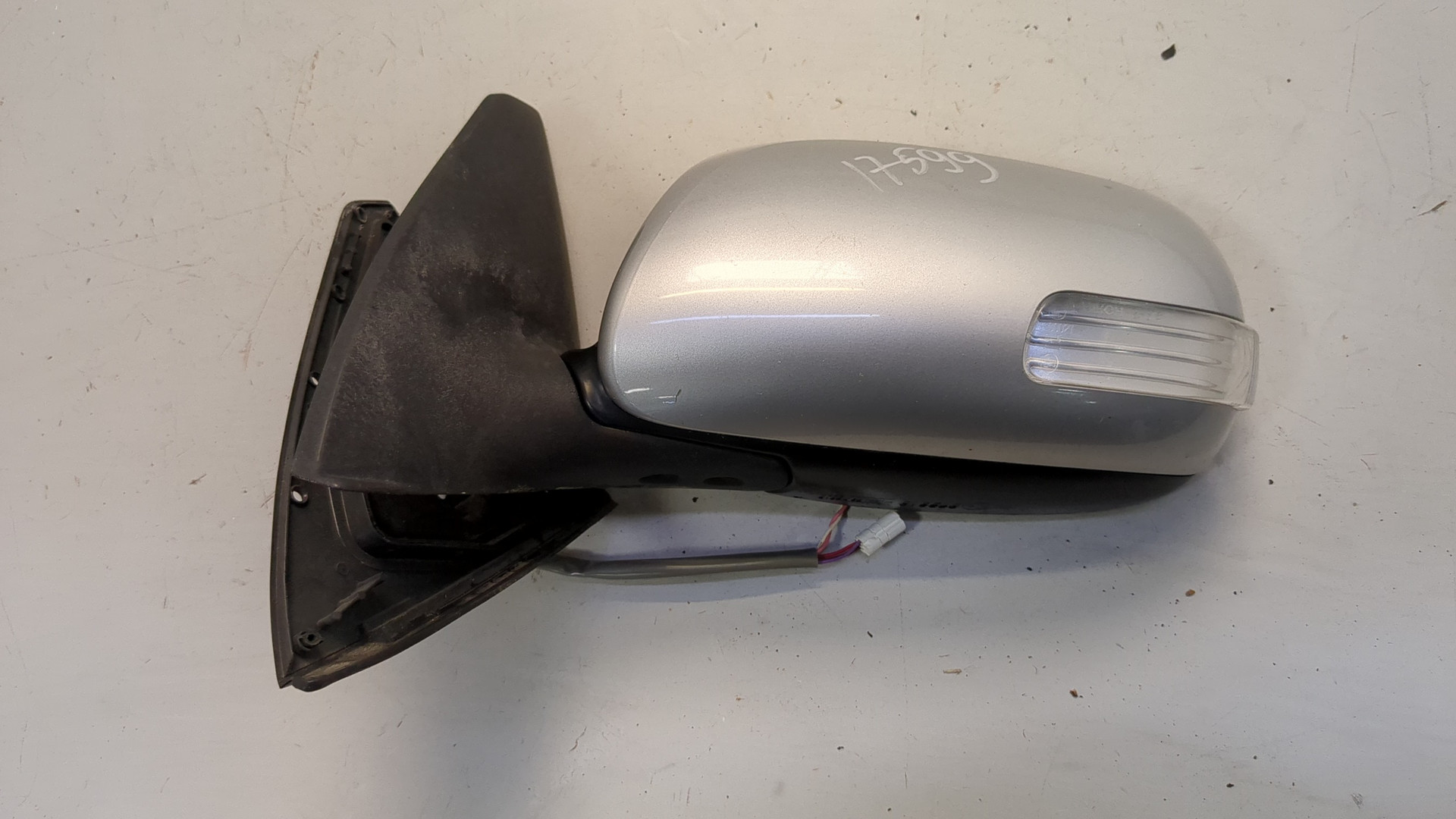 Зеркало левое электрическое