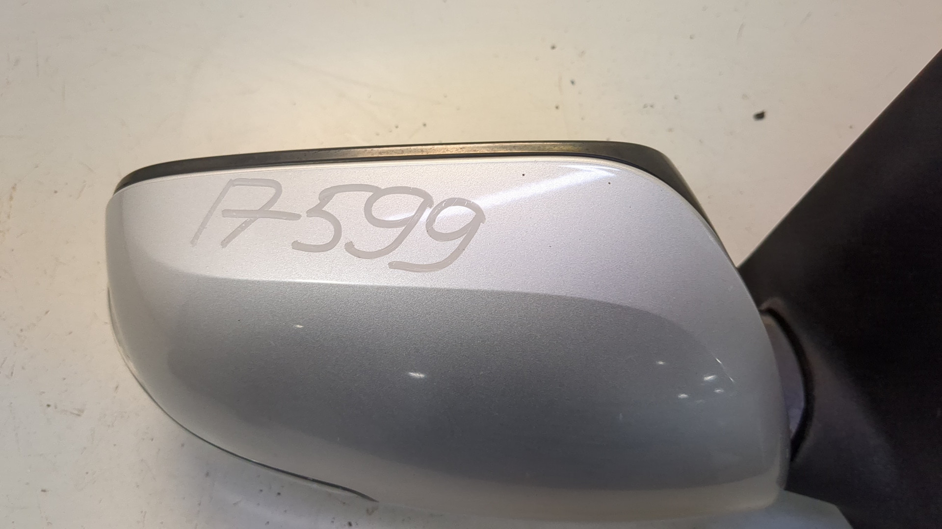 Зеркало правое электрическое