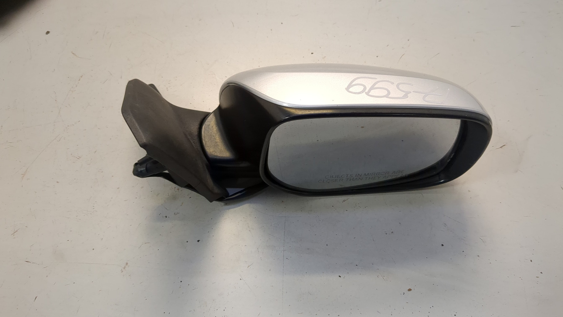 Зеркало правое электрическое