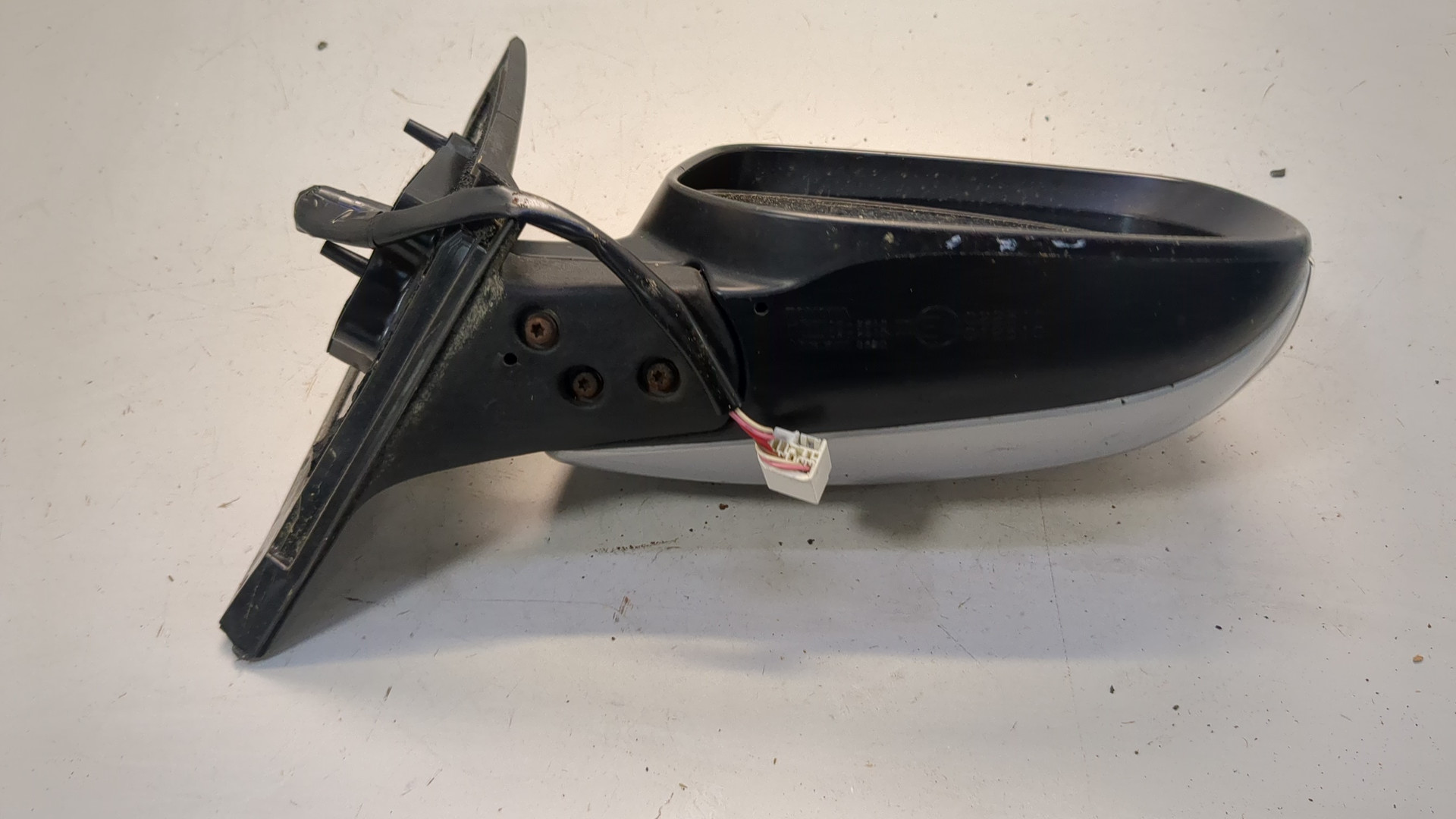 Зеркало правое электрическое