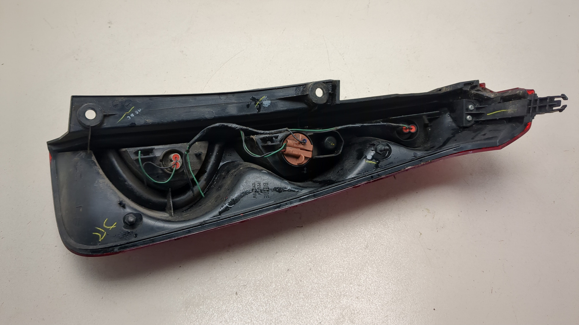 Фонарь задний левый