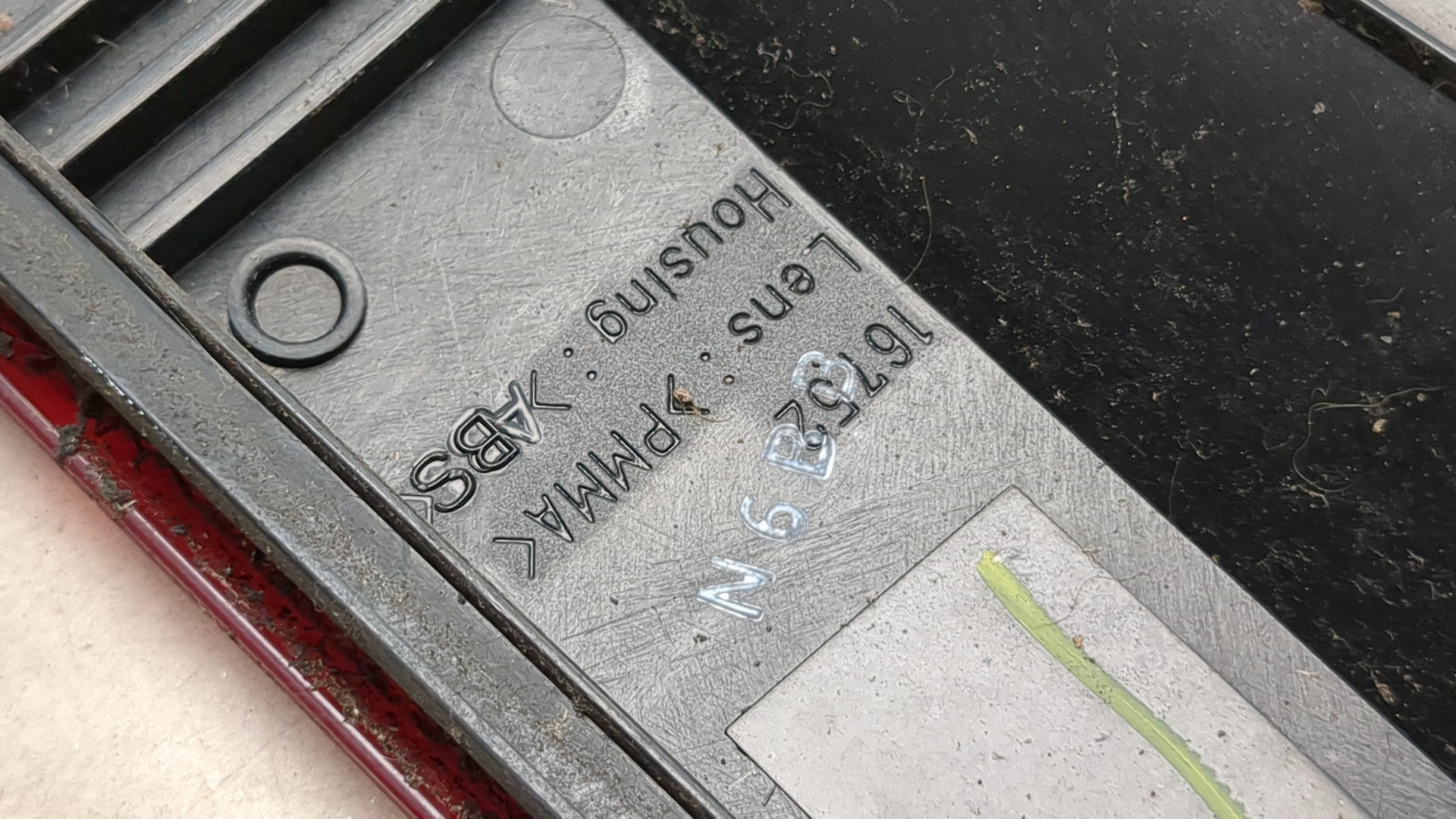 Отражатель в бампер задний левый для Note (E11) 2005-2013