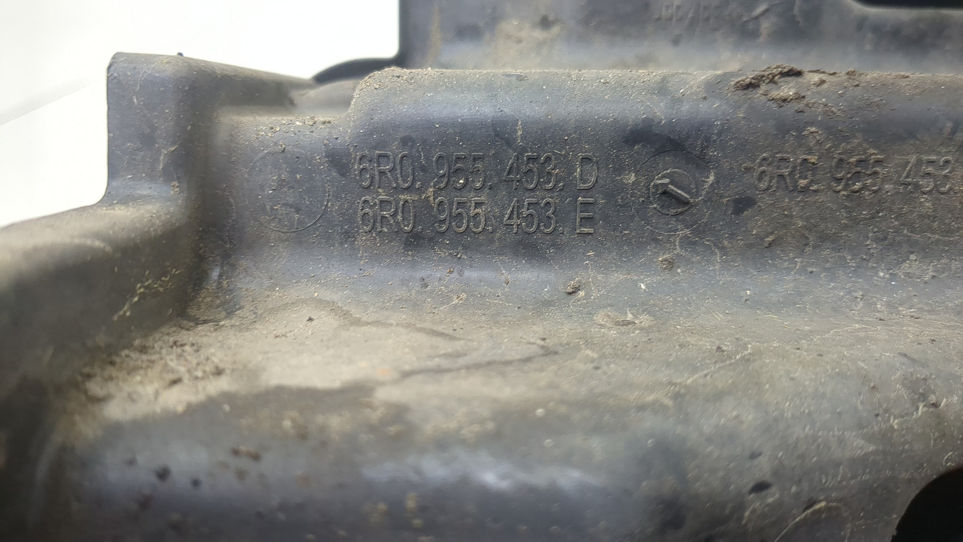 Бачок омывателя лобового стекла