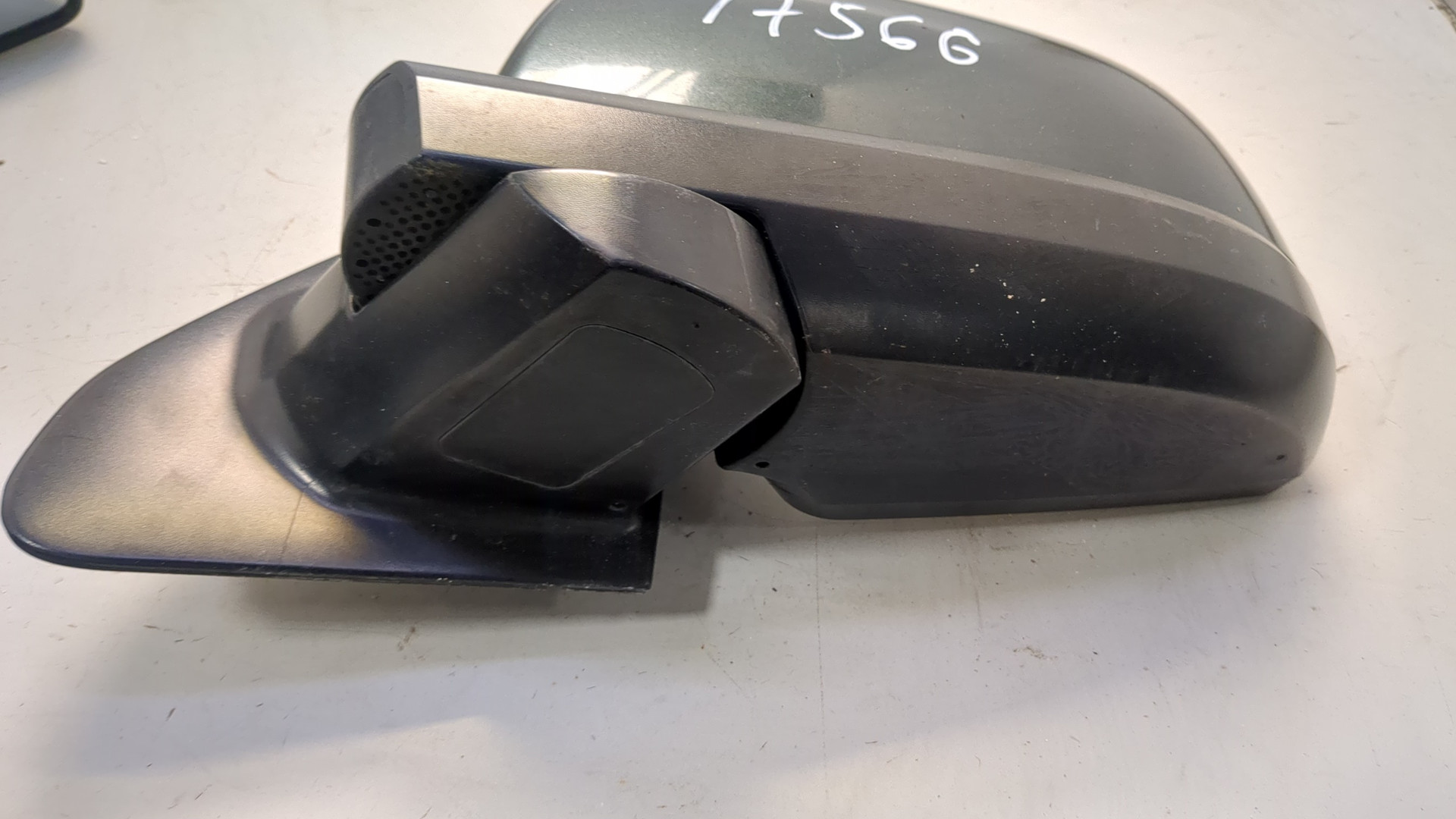 Зеркало левое электрическое