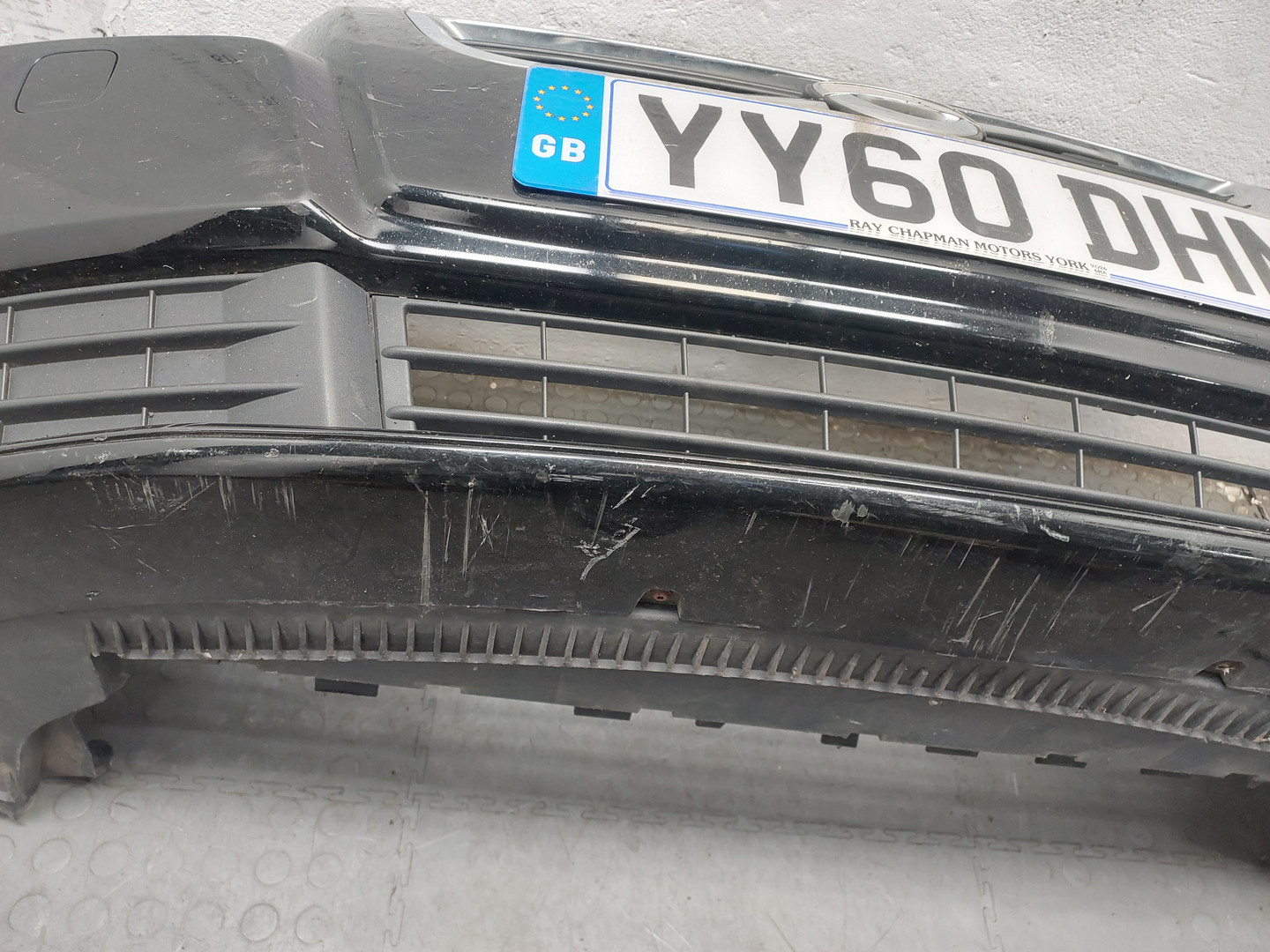 Бампер передний