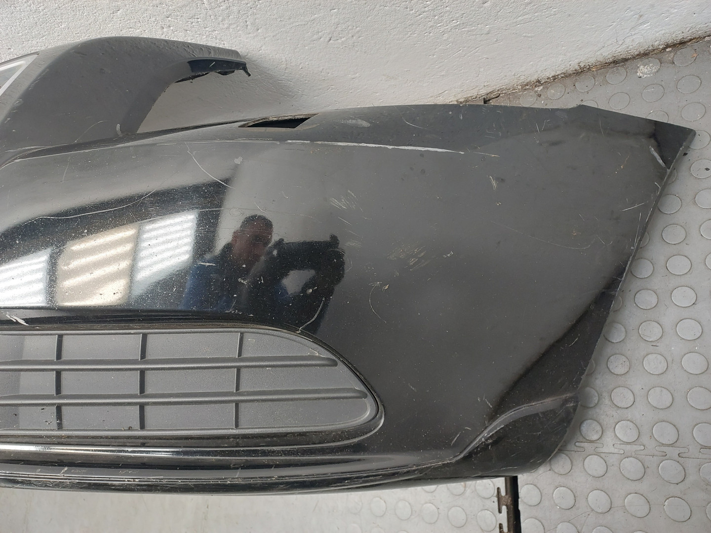 Бампер передний