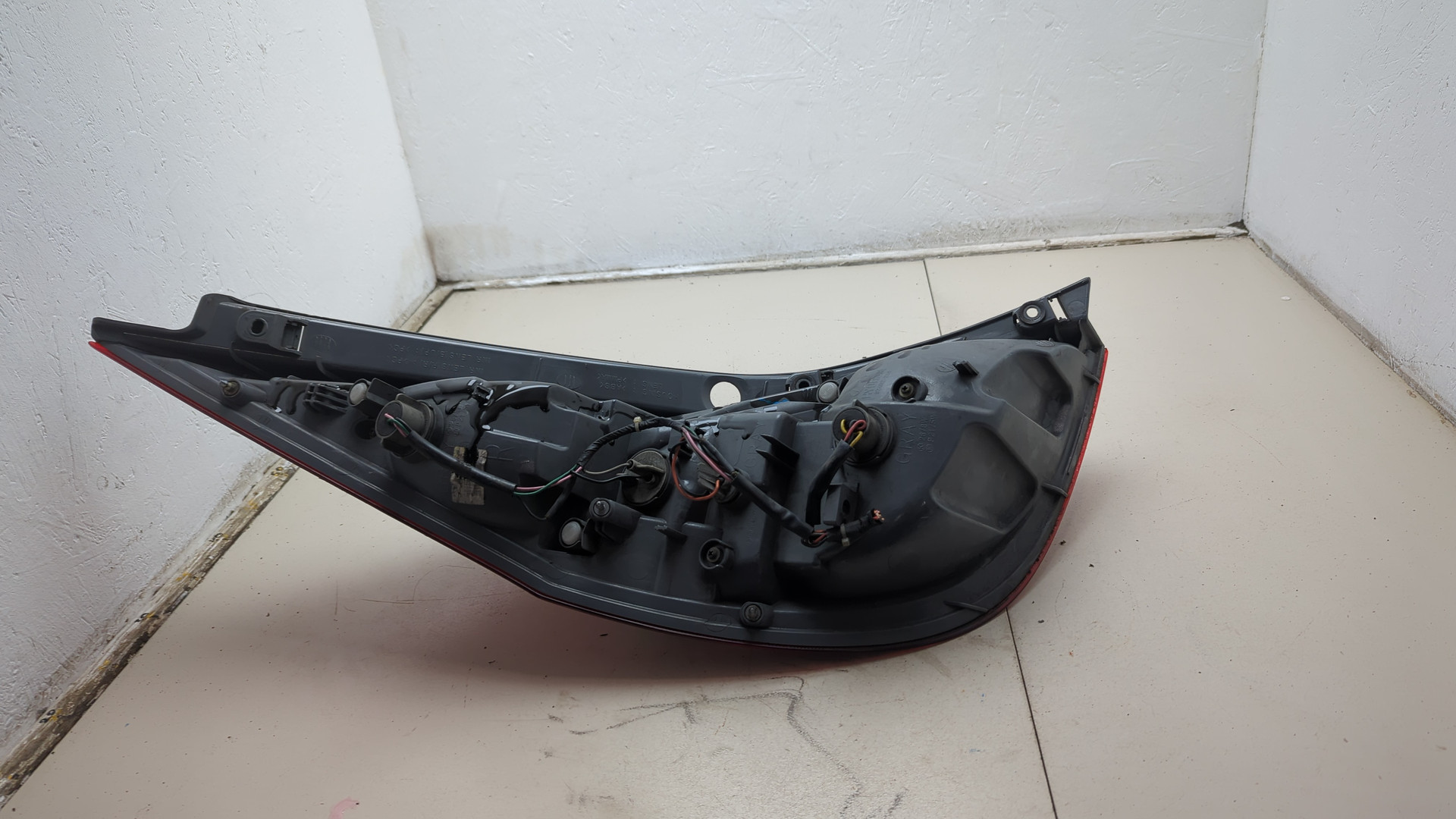 Фонарь задний правый