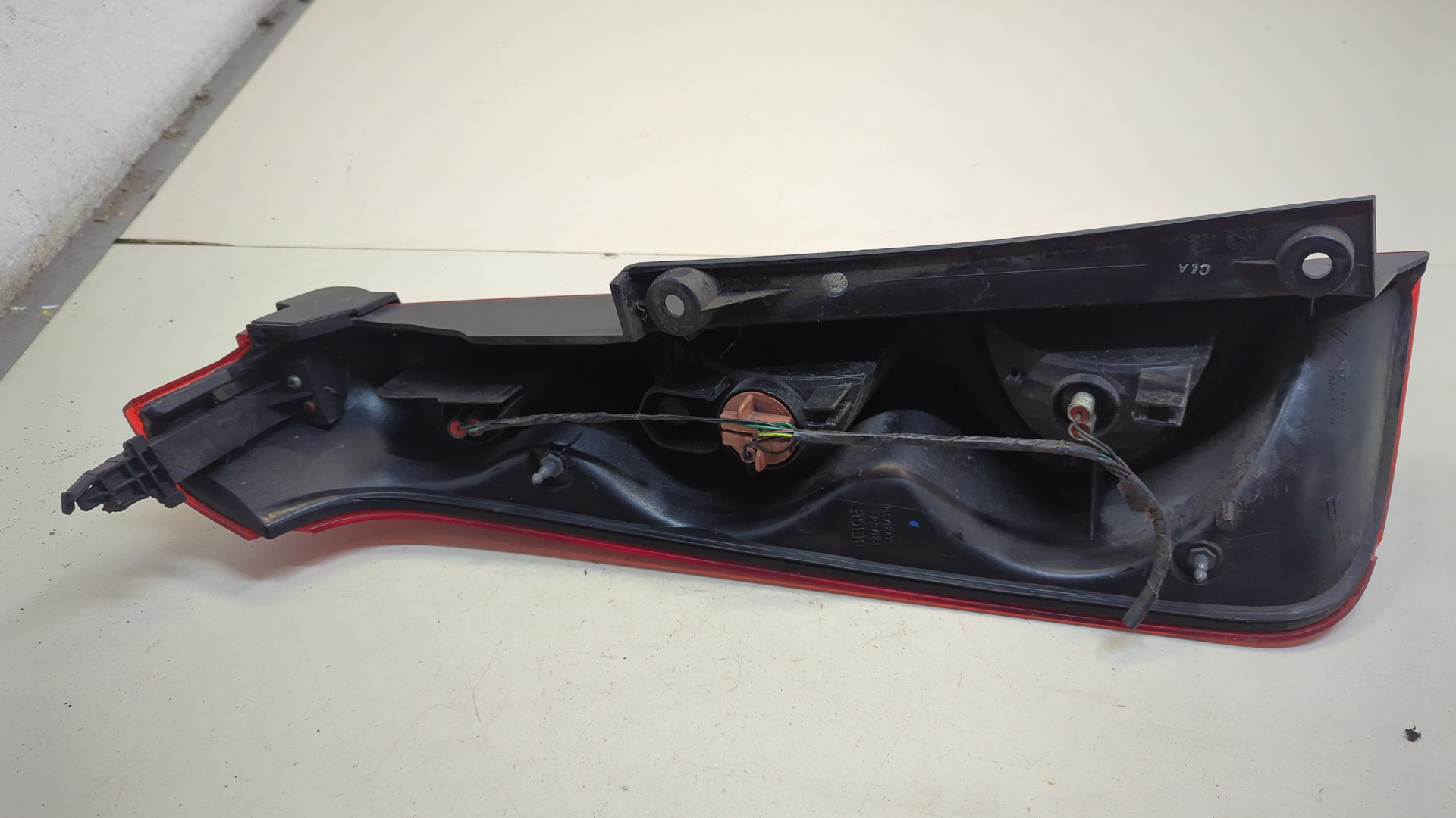 Фонарь задний правый