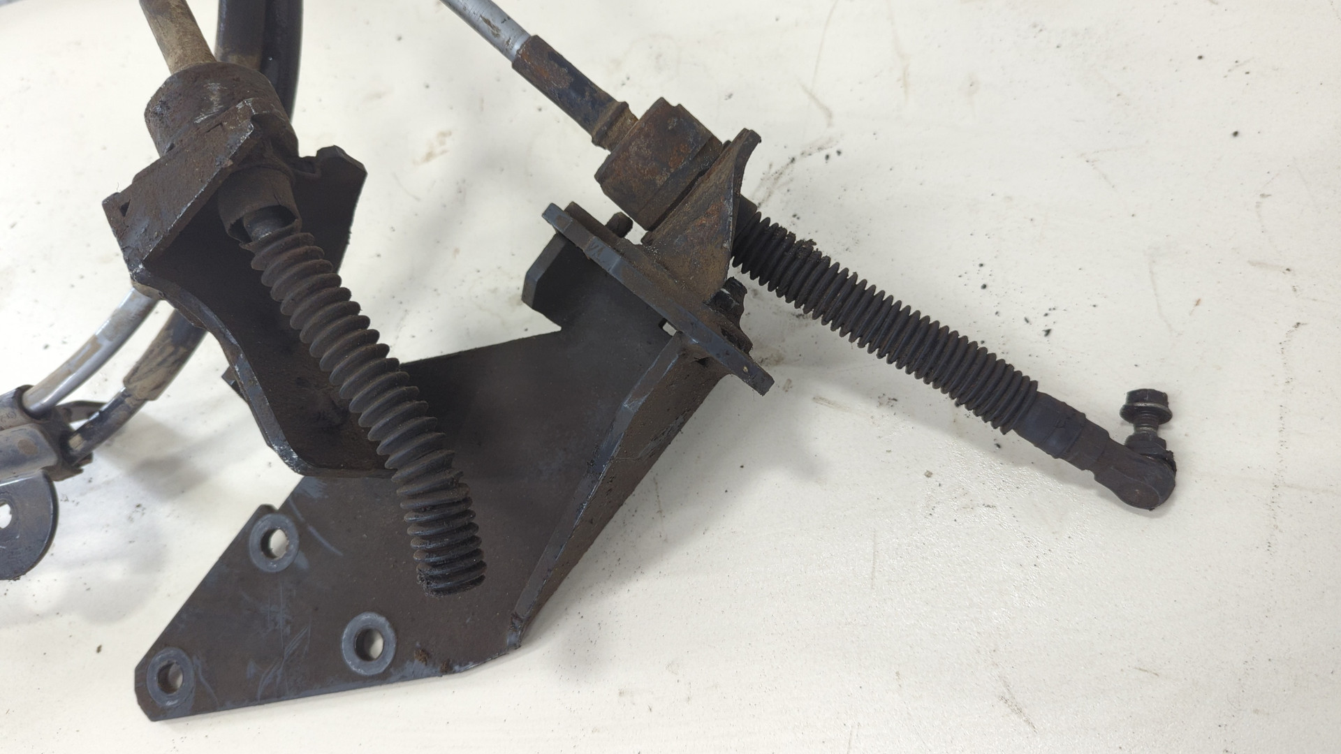 Трос КПП (выбора/переключения передач)