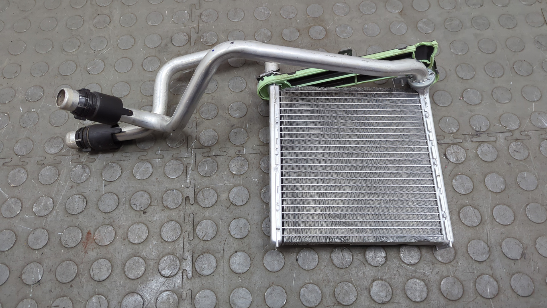 Радиатор отопителя