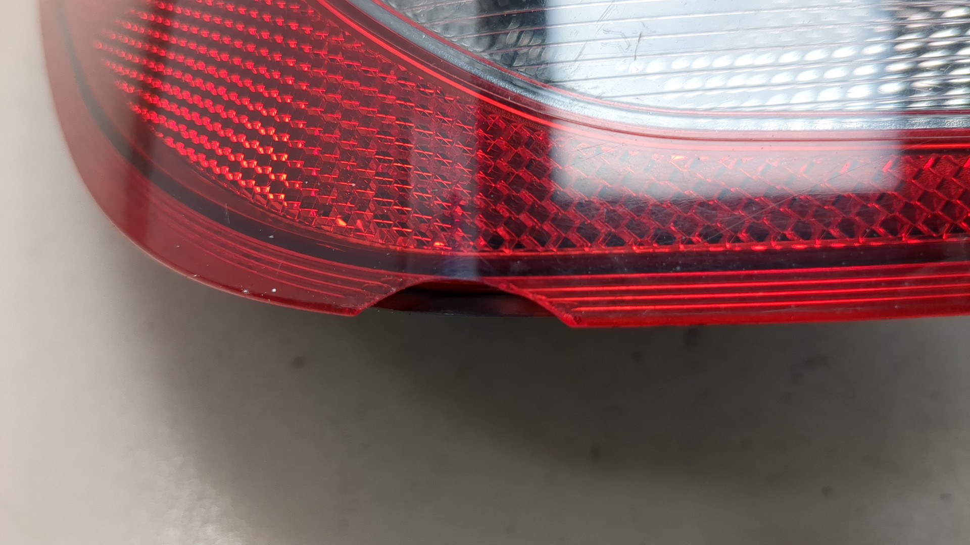 Фонарь задний левый