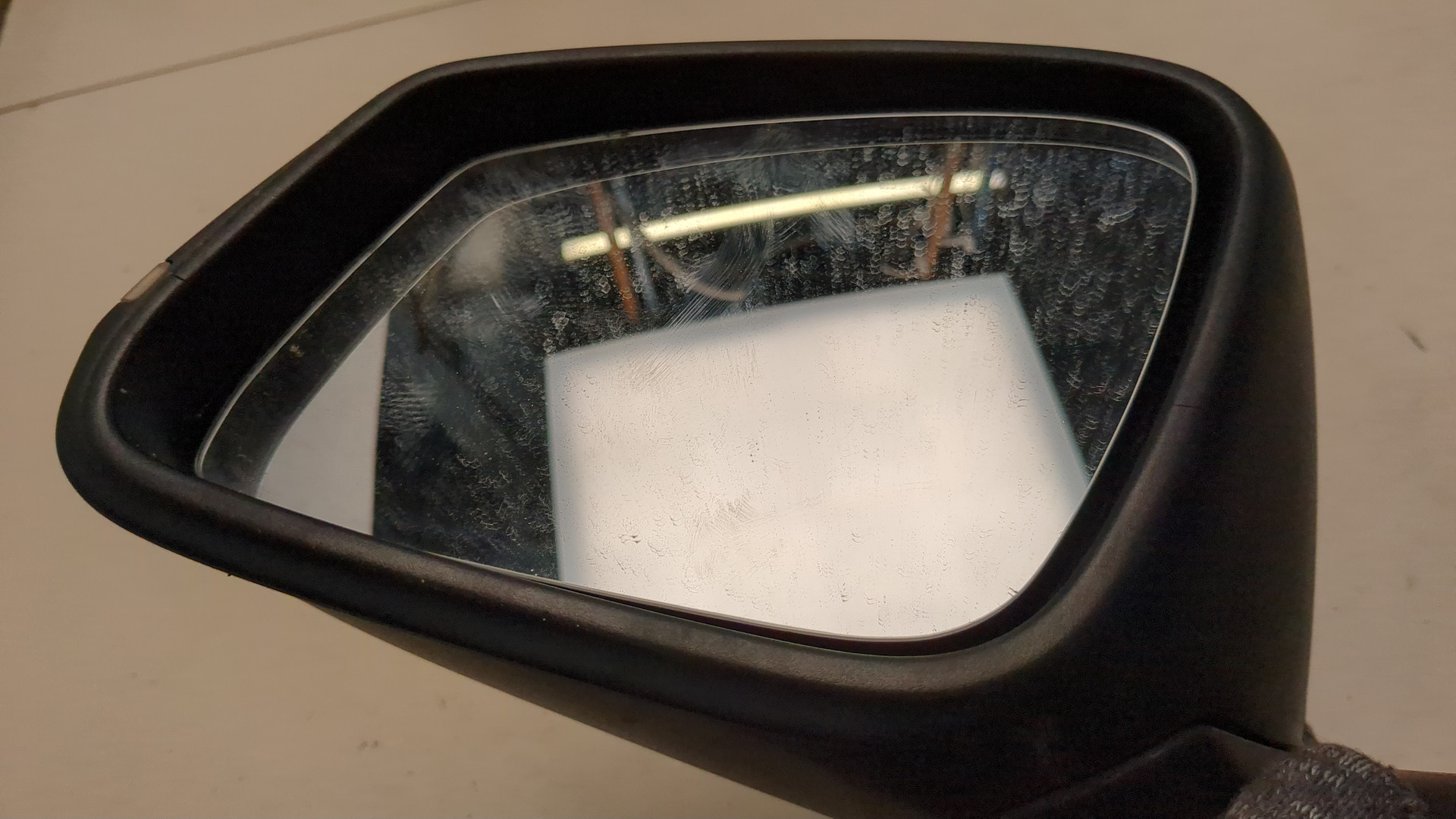 Зеркало левое электрическое