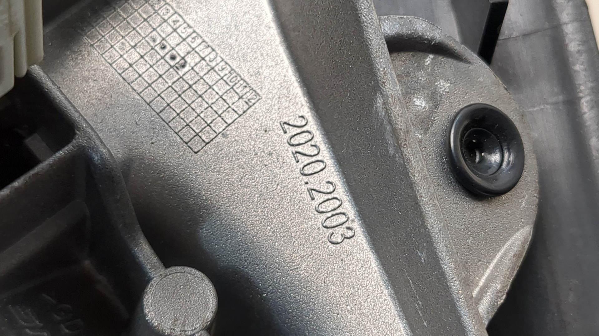 Зеркало левое электрическое