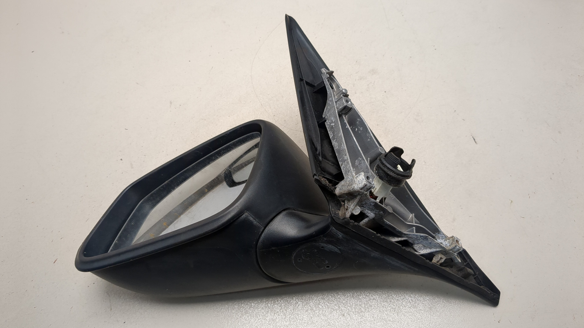 Зеркало левое электрическое