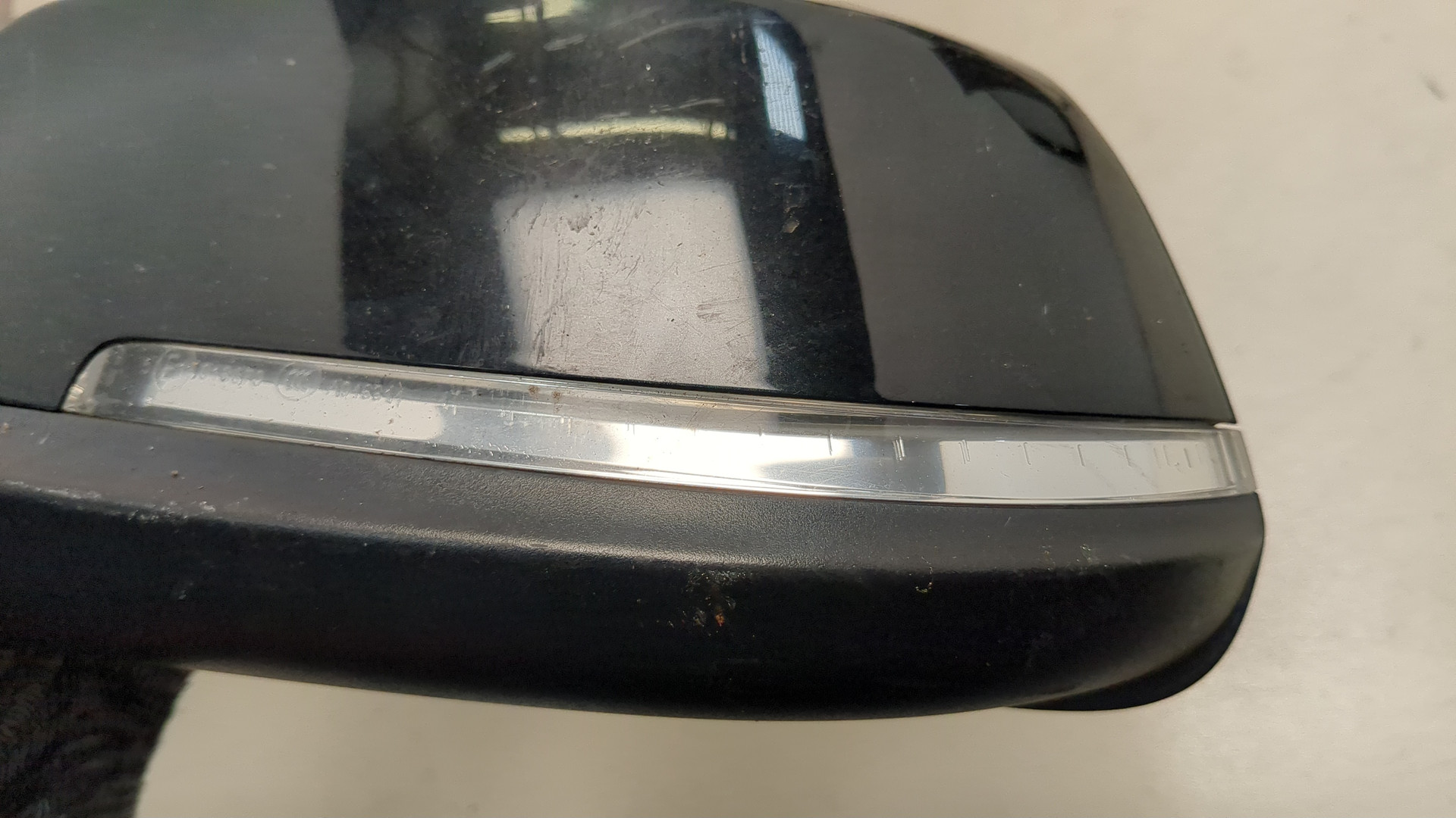 Зеркало левое электрическое