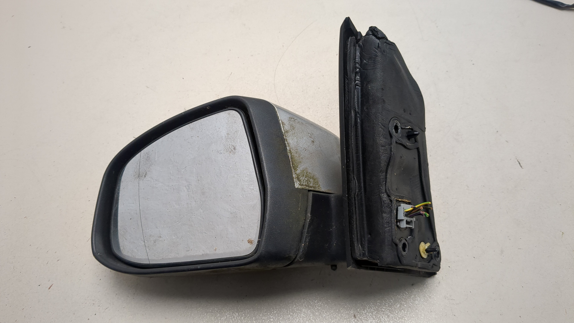 Зеркало левое электрическое