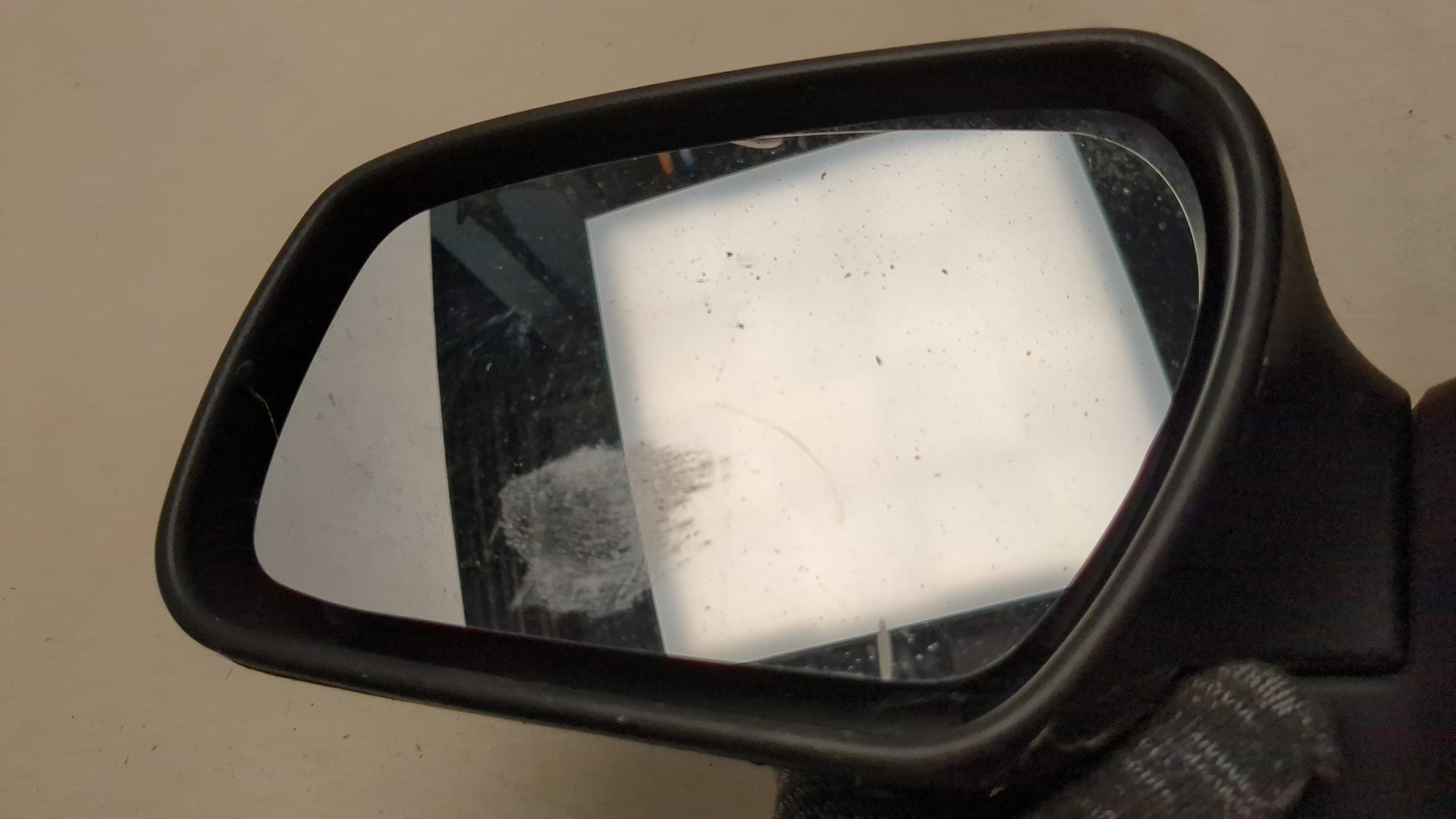 Зеркало левое электрическое