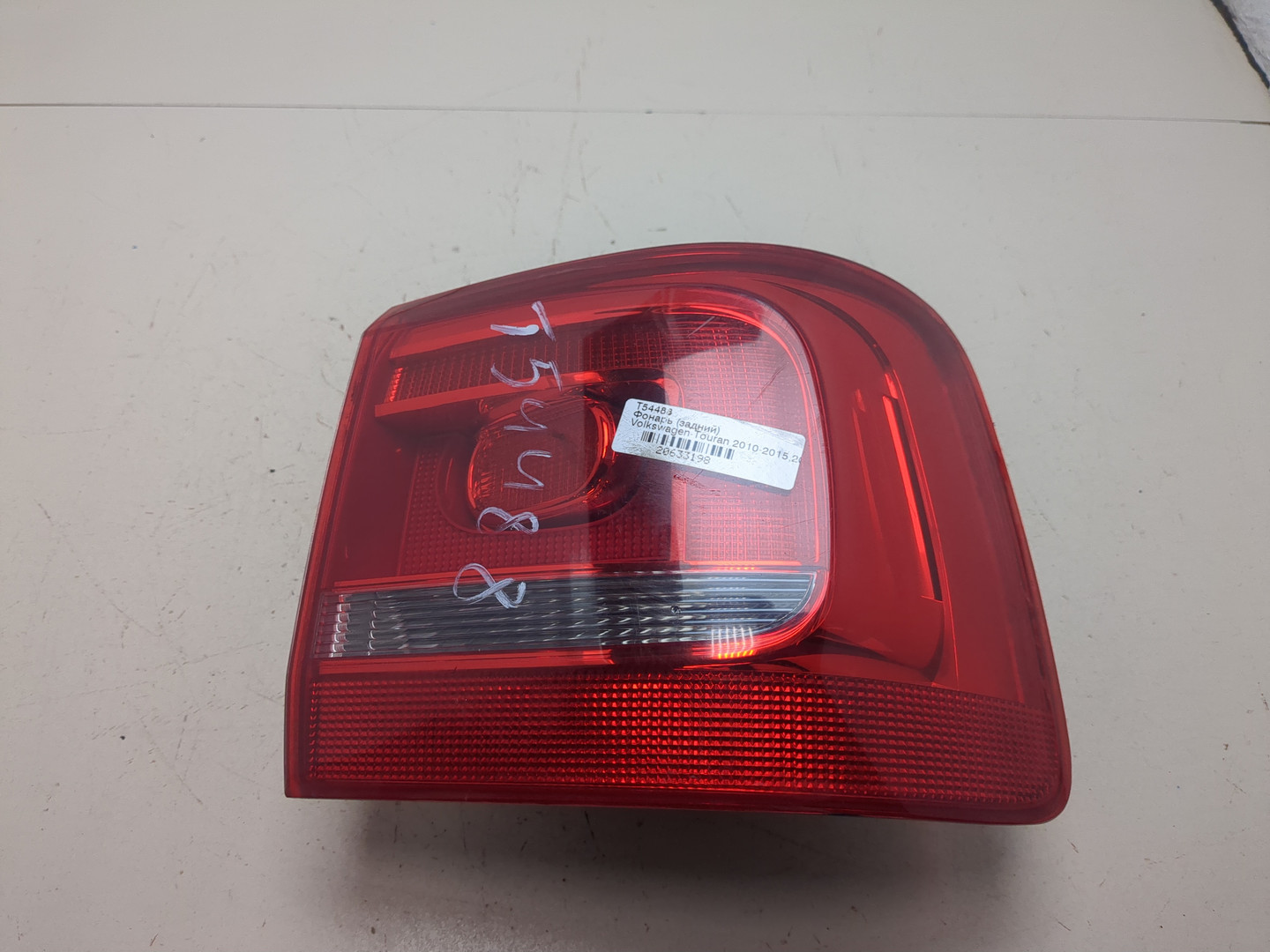 Фонарь задний правый