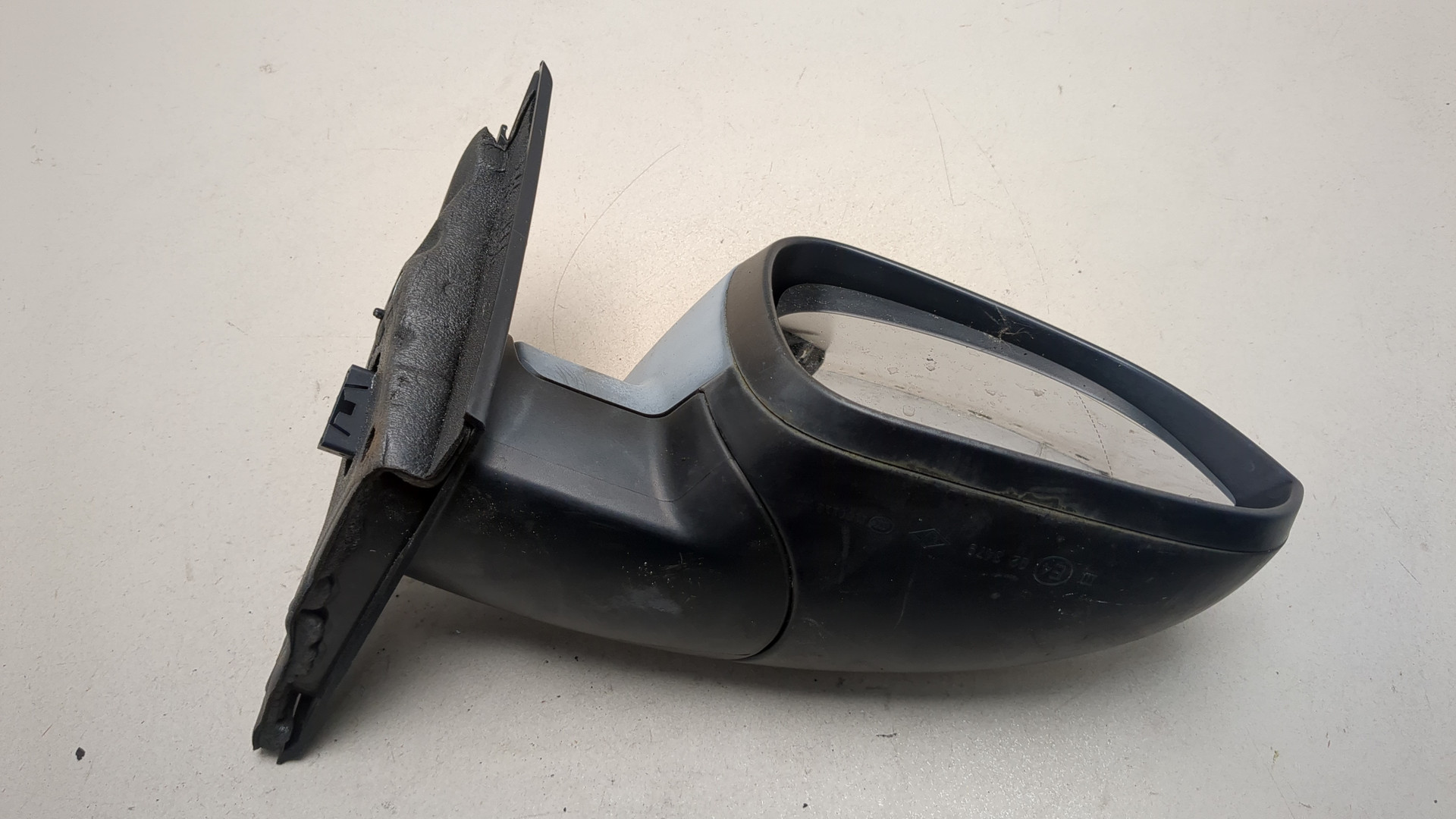 Зеркало правое электрическое