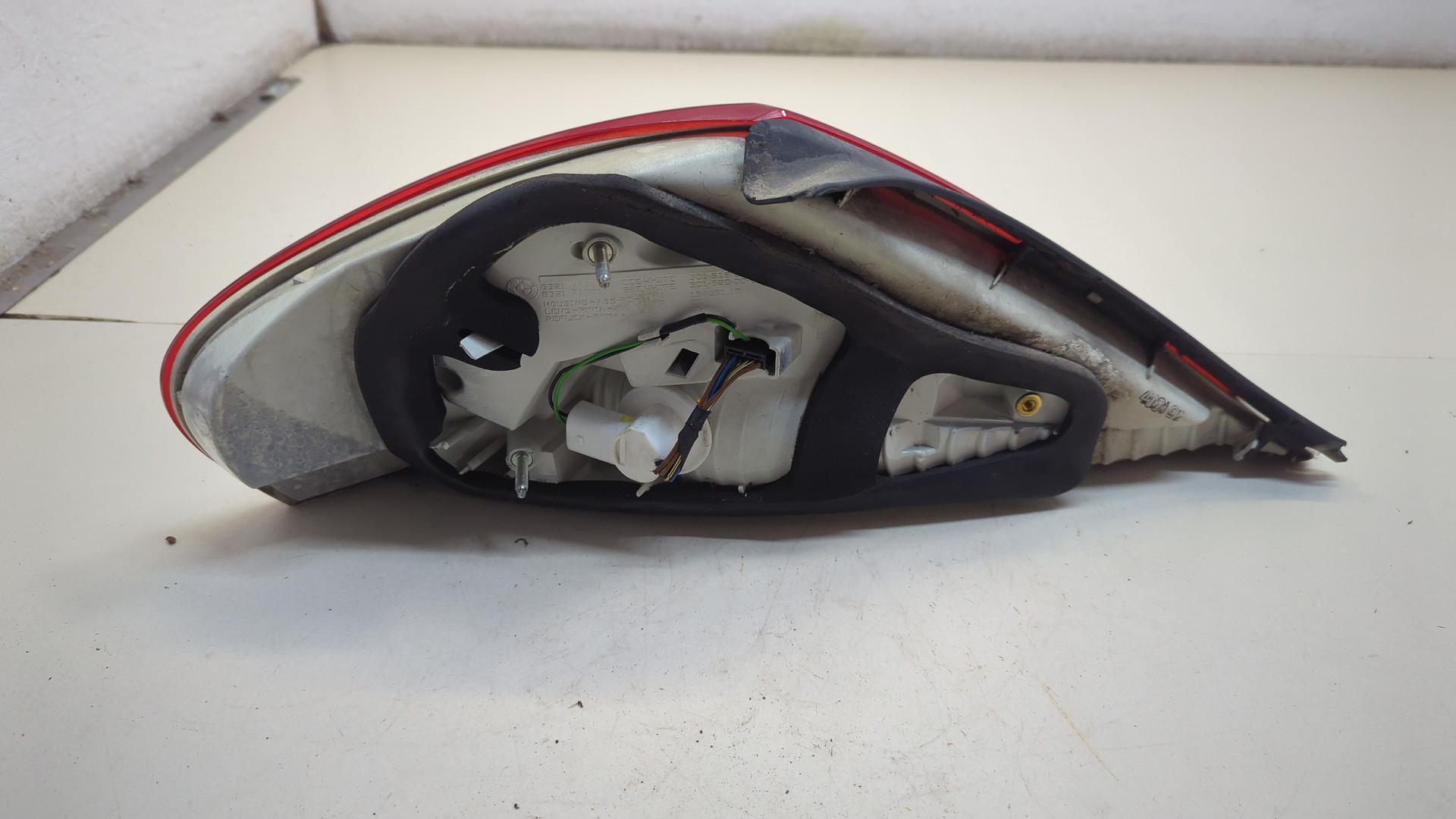 Фонарь задний правый