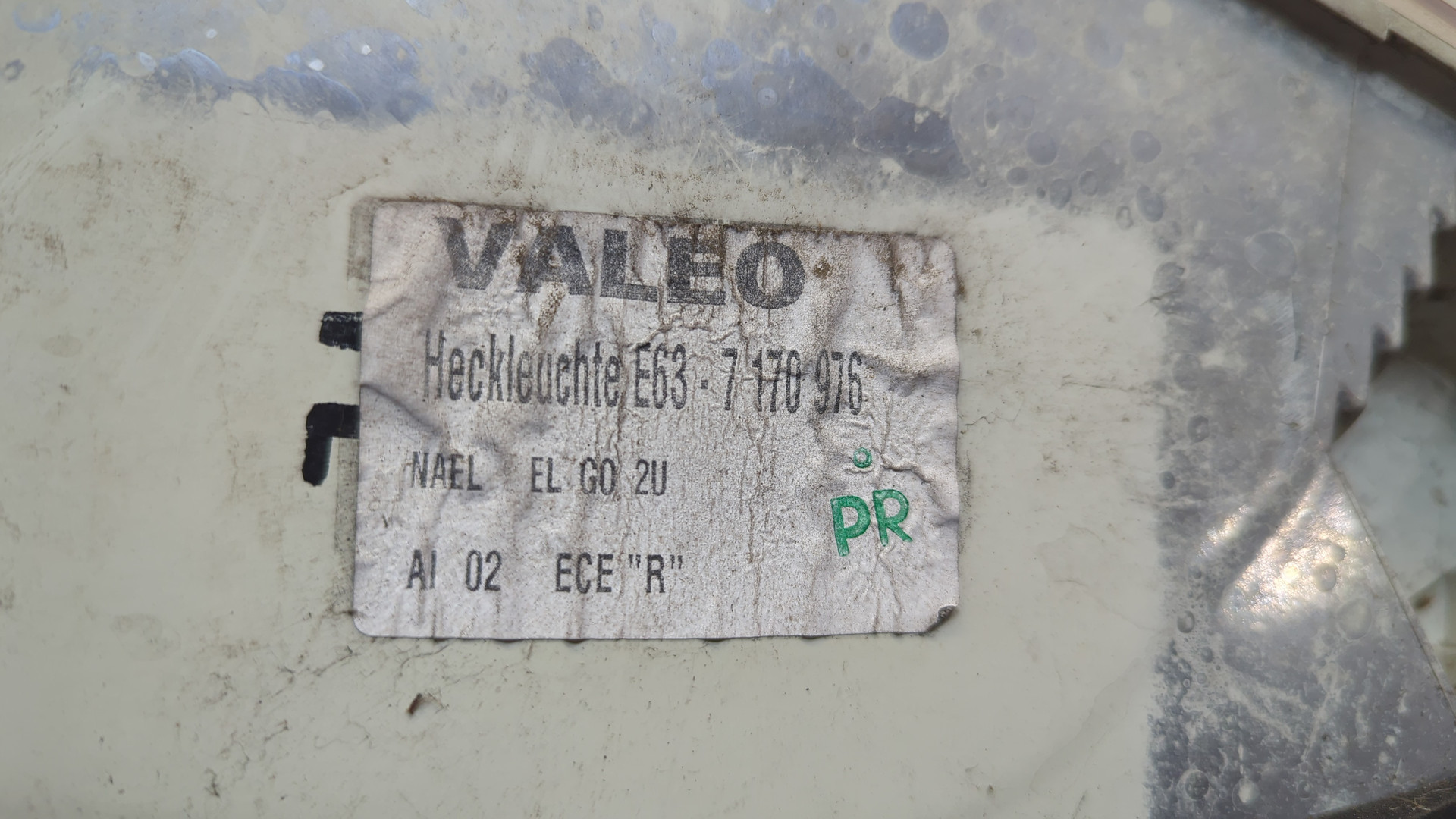 Фонарь задний правый