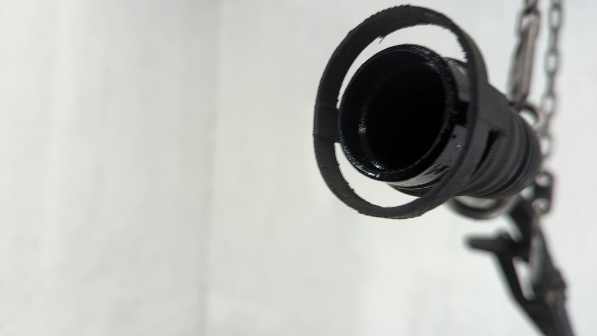 Маслозаливная горловина