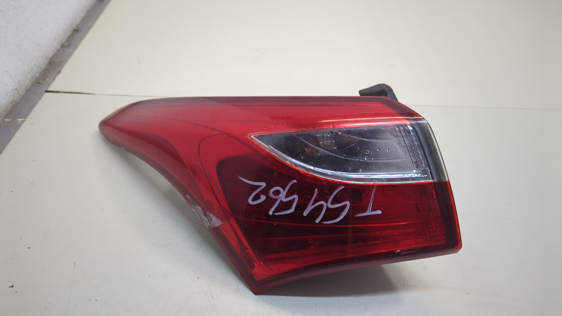 Фонарь задний левый