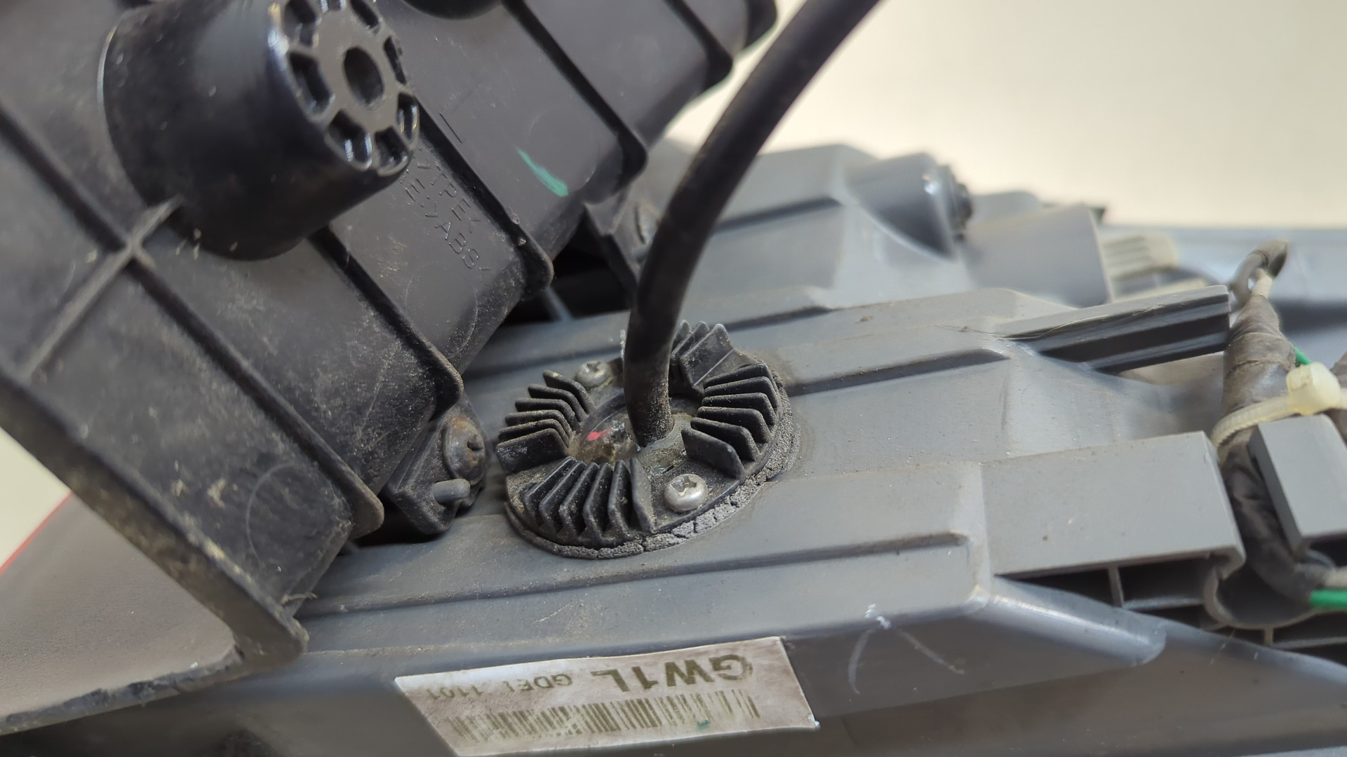 Фонарь задний левый