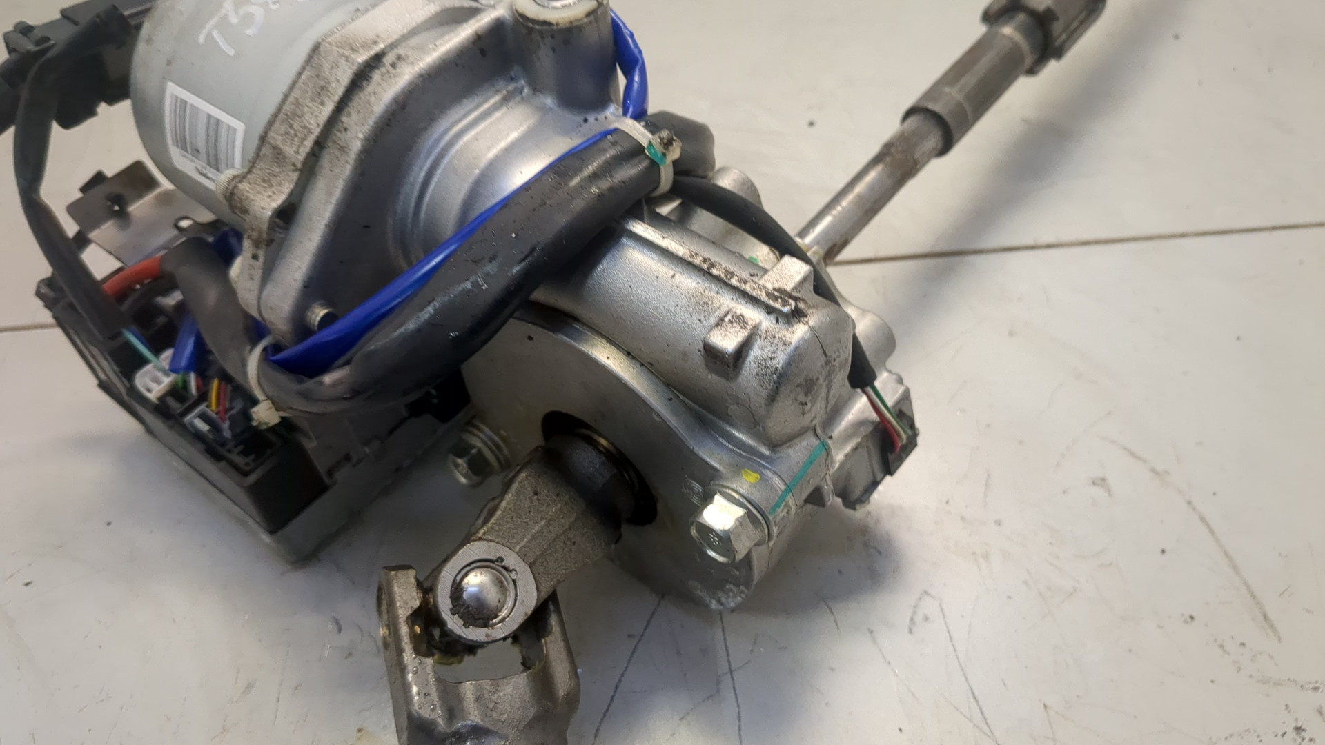 Серводвигатель рулевой рейки