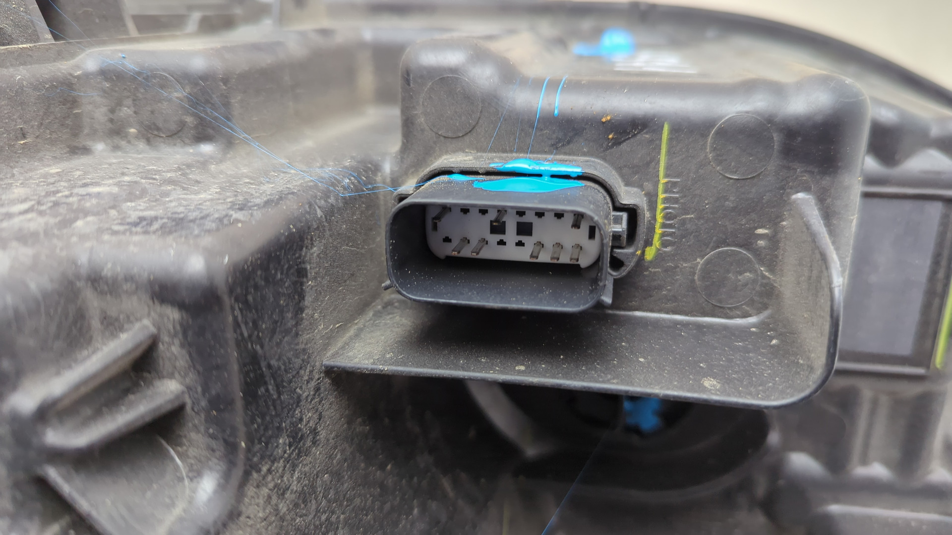 Фара правая