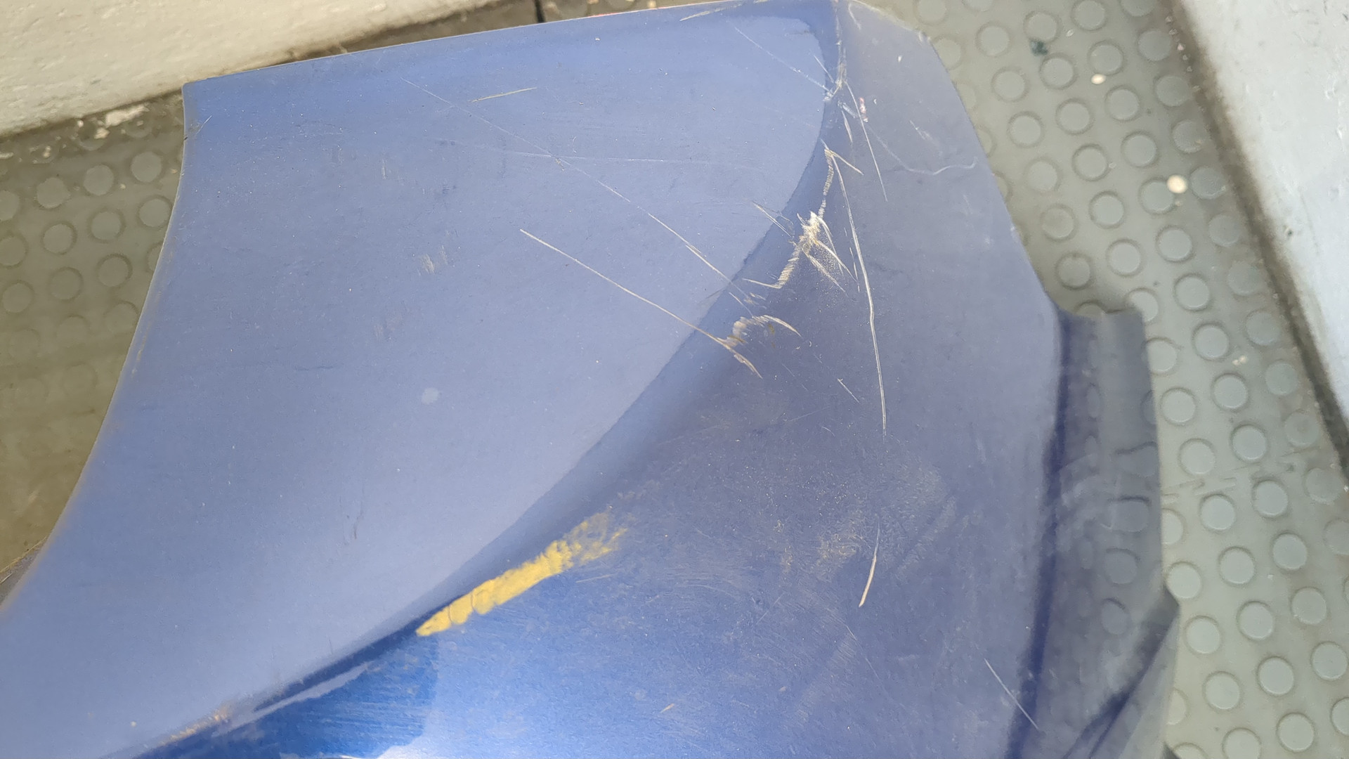 Бампер задний