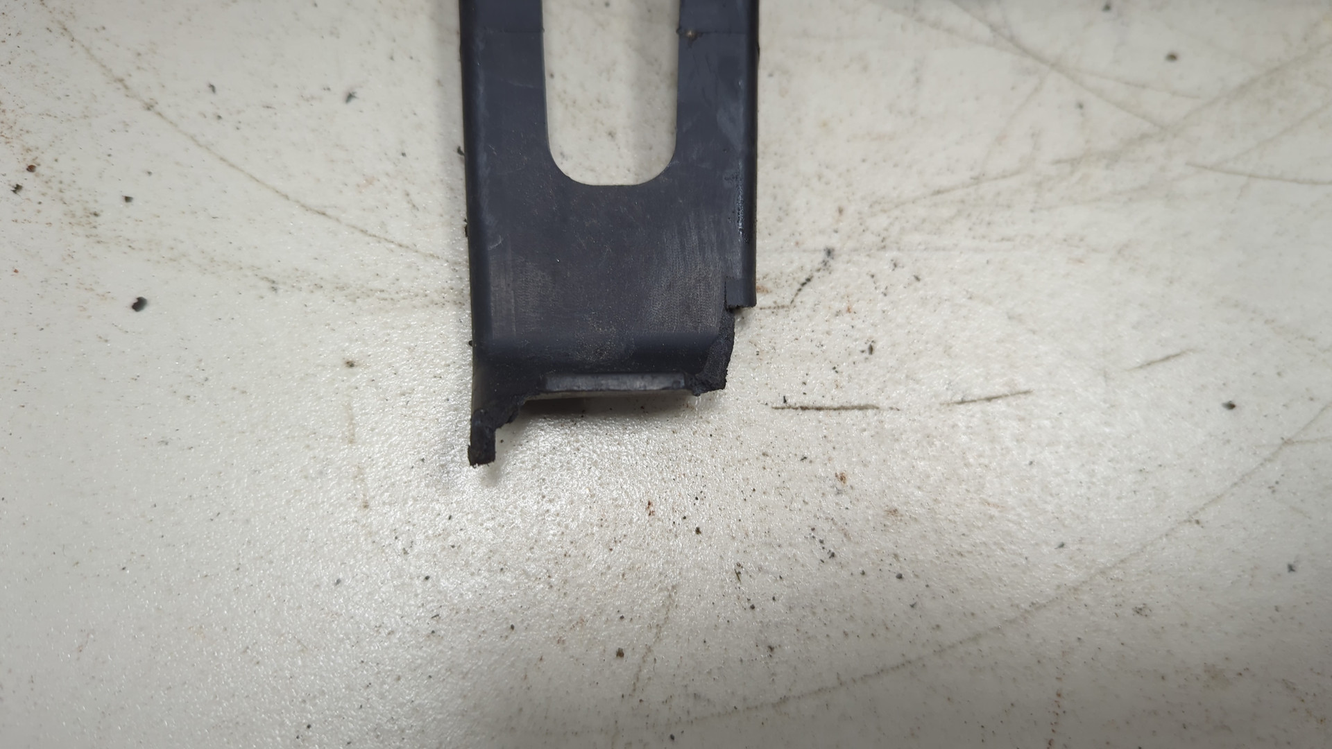 Жалюзи (воздуховод) бампера переднего