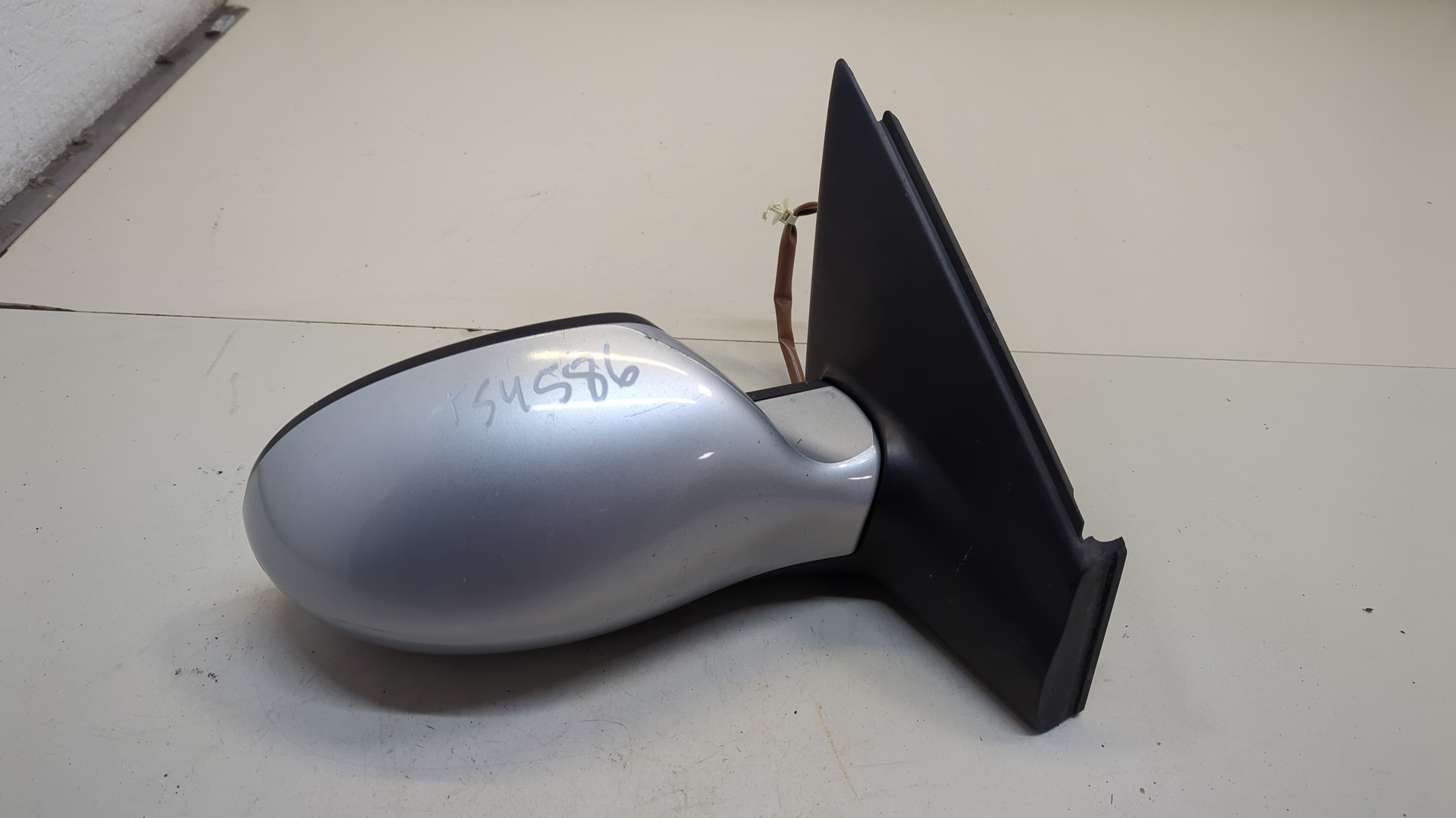 Зеркало правое электрическое