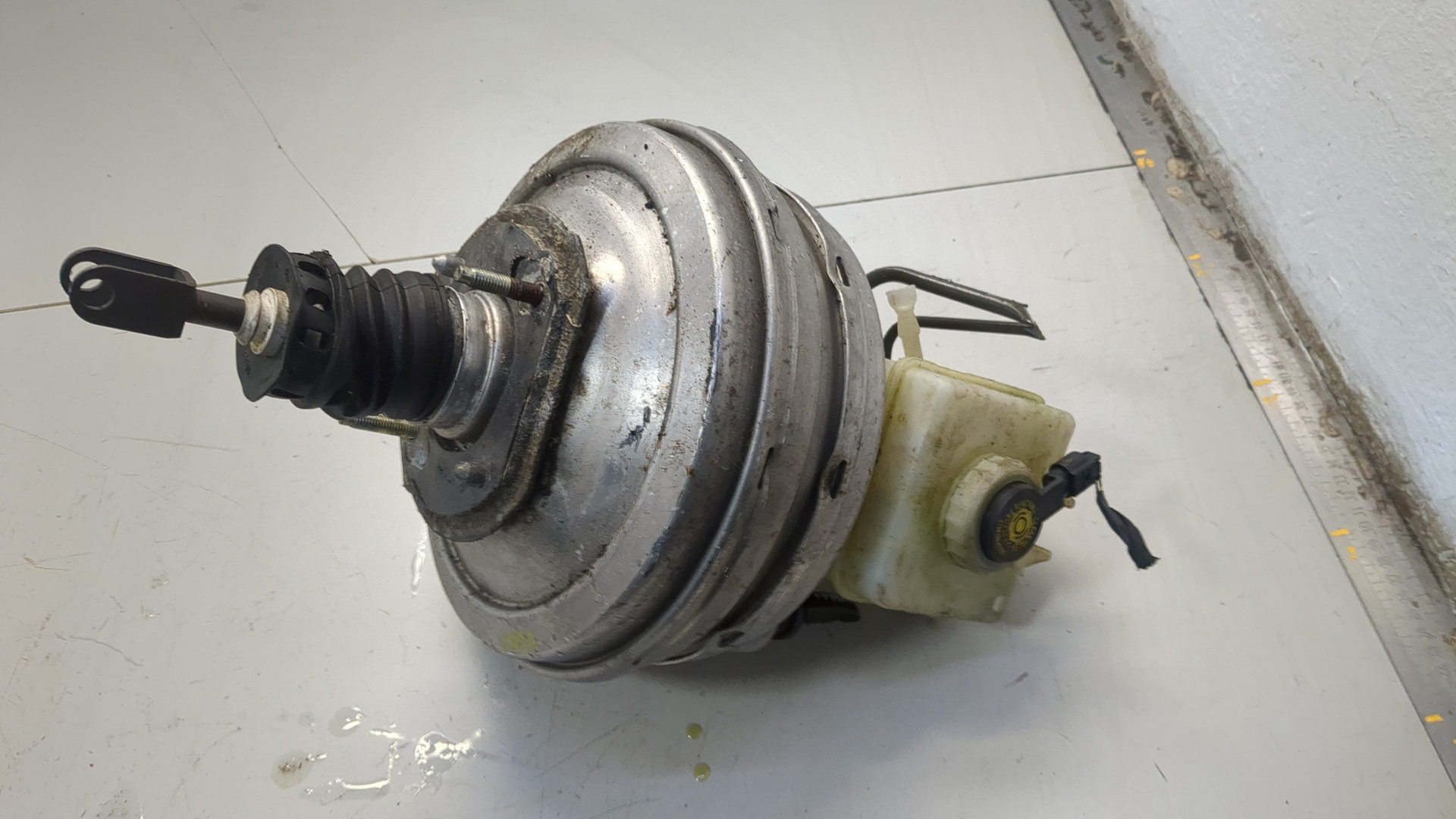 Цилиндр тормозной главный