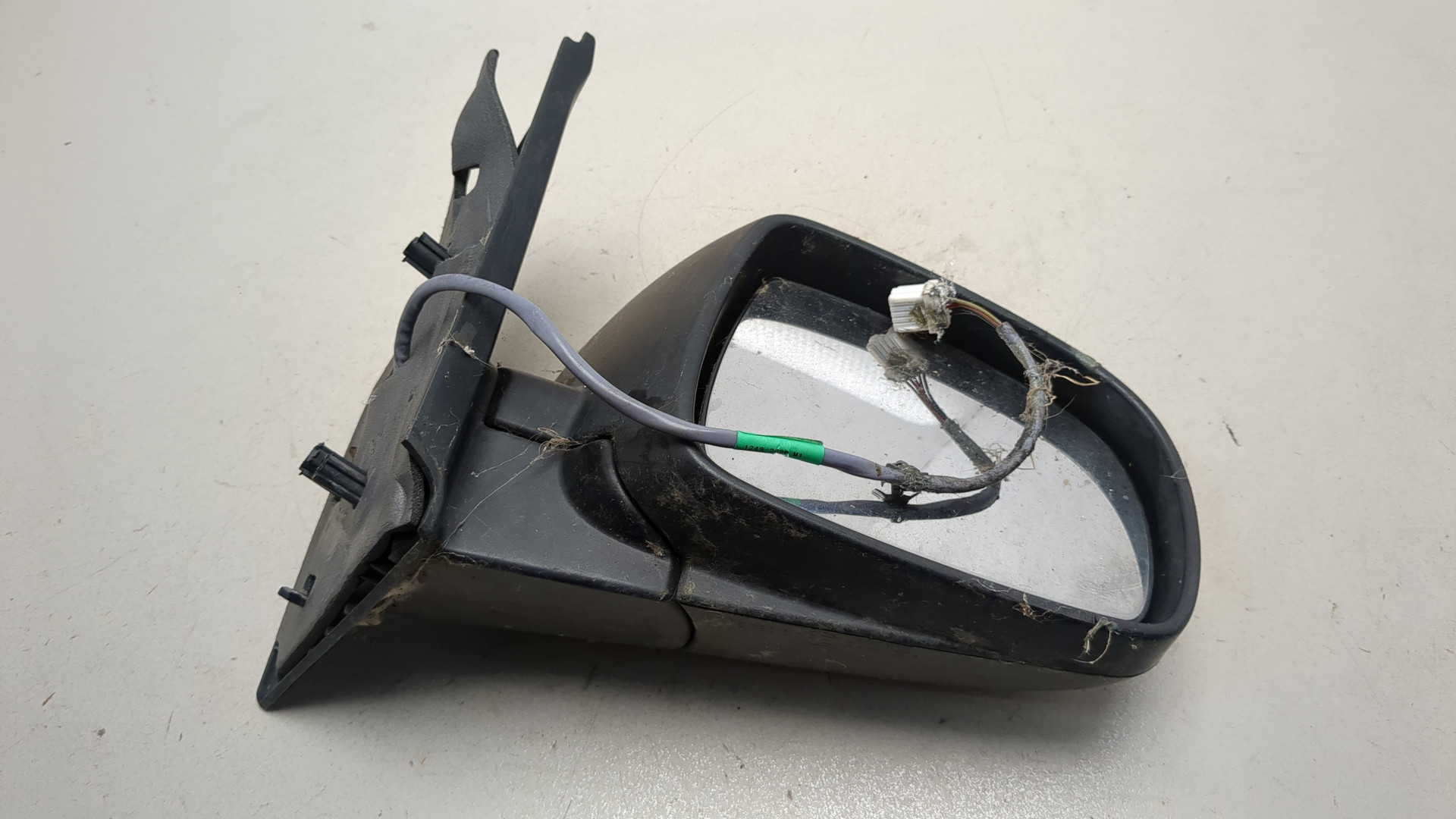 Зеркало правое электрическое