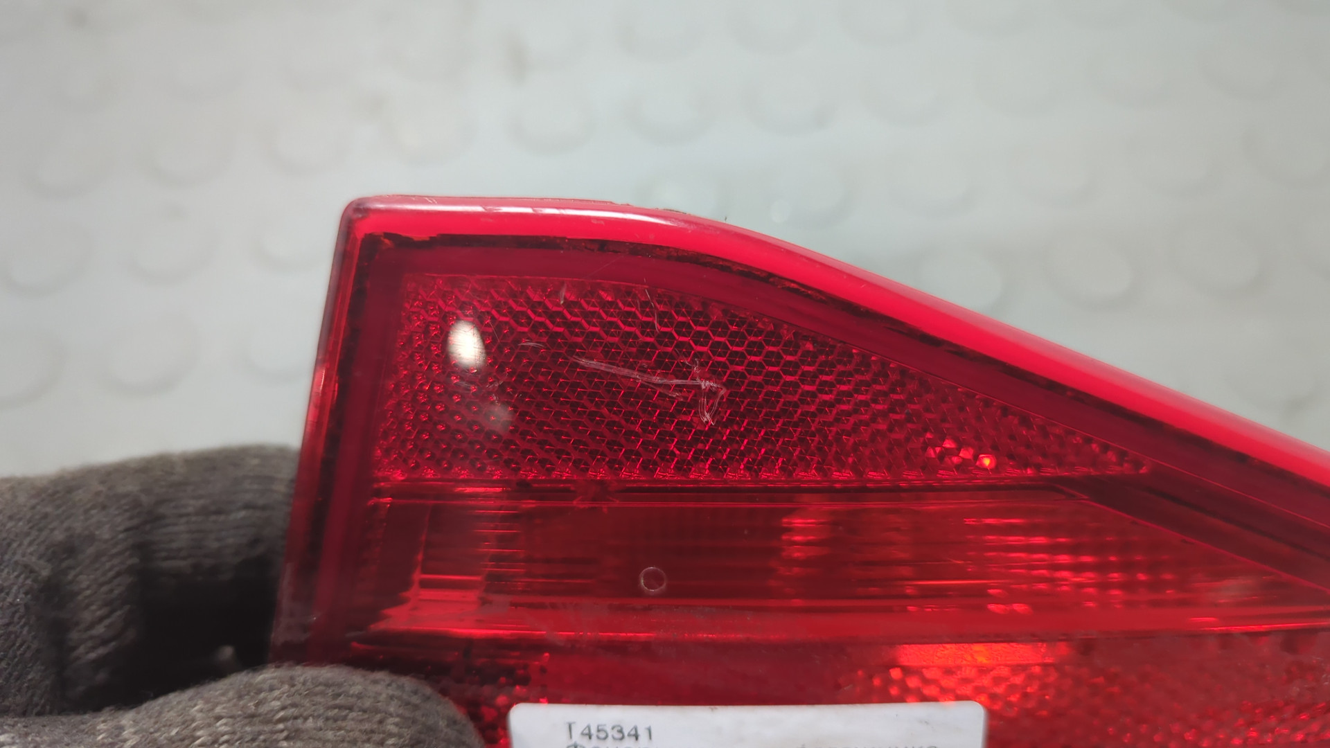 Фонарь задний внутренний правый